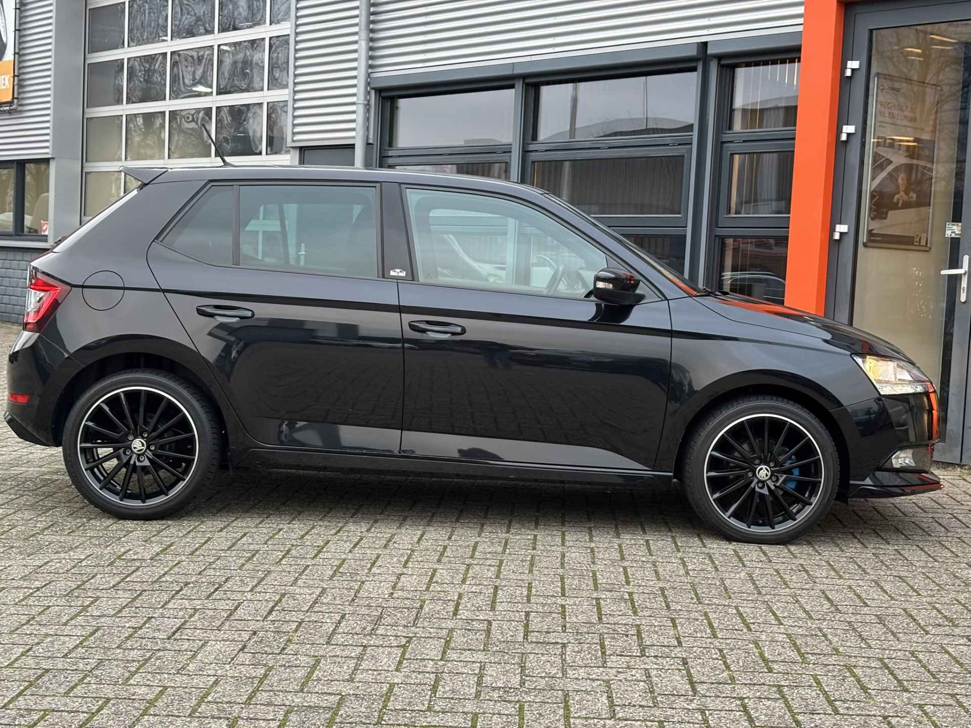 Škoda Fabia 1.0 TSI Monte Carlo NL-Auto / Apple/Android Carplay / 17 inch / Luxe bekleding / Parkeersensoren - 14/24