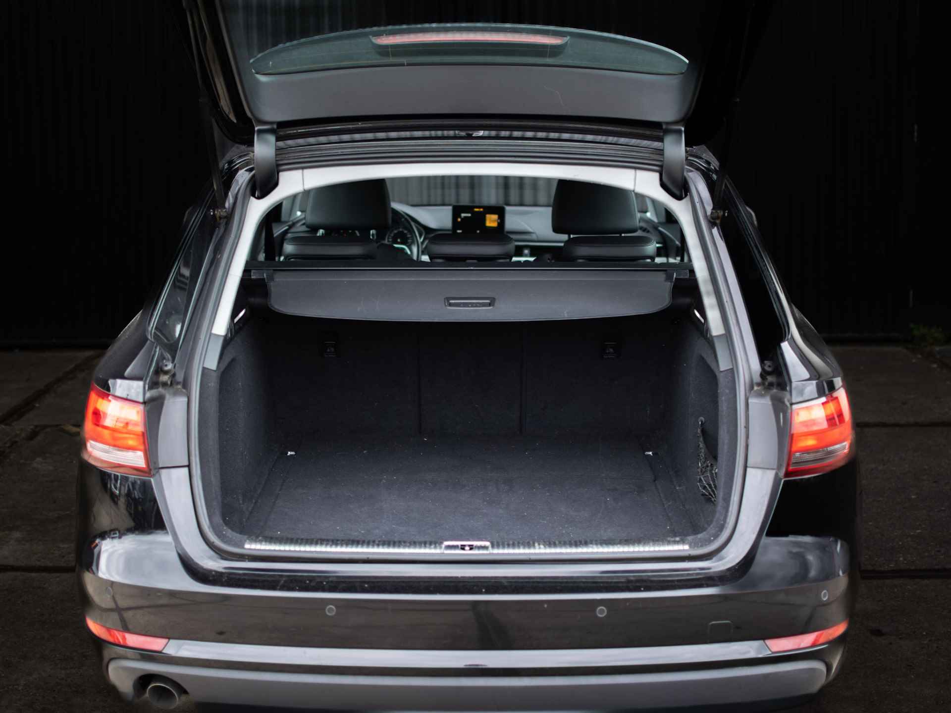 Audi A4 Avant 2.0 TDI ultra Design Pro Line | Carplay | Keyless | LED | Leer | Cruise | Zuinig | Euro6 | - 8/19