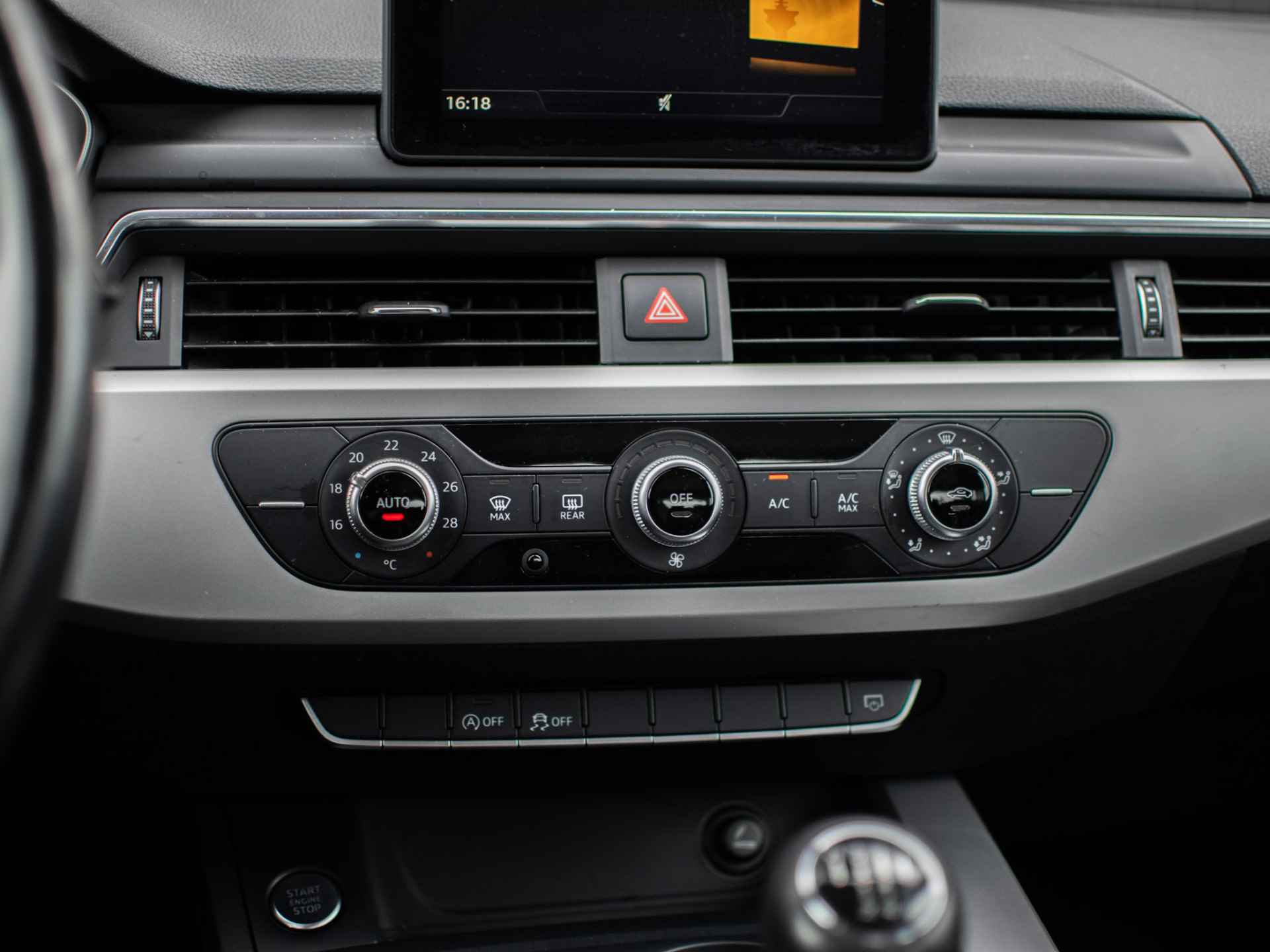 Audi A4 Avant 2.0 TDI ultra Design Pro Line | Carplay | Keyless | LED | Leer | Cruise | Zuinig | Euro6 | - 10/19