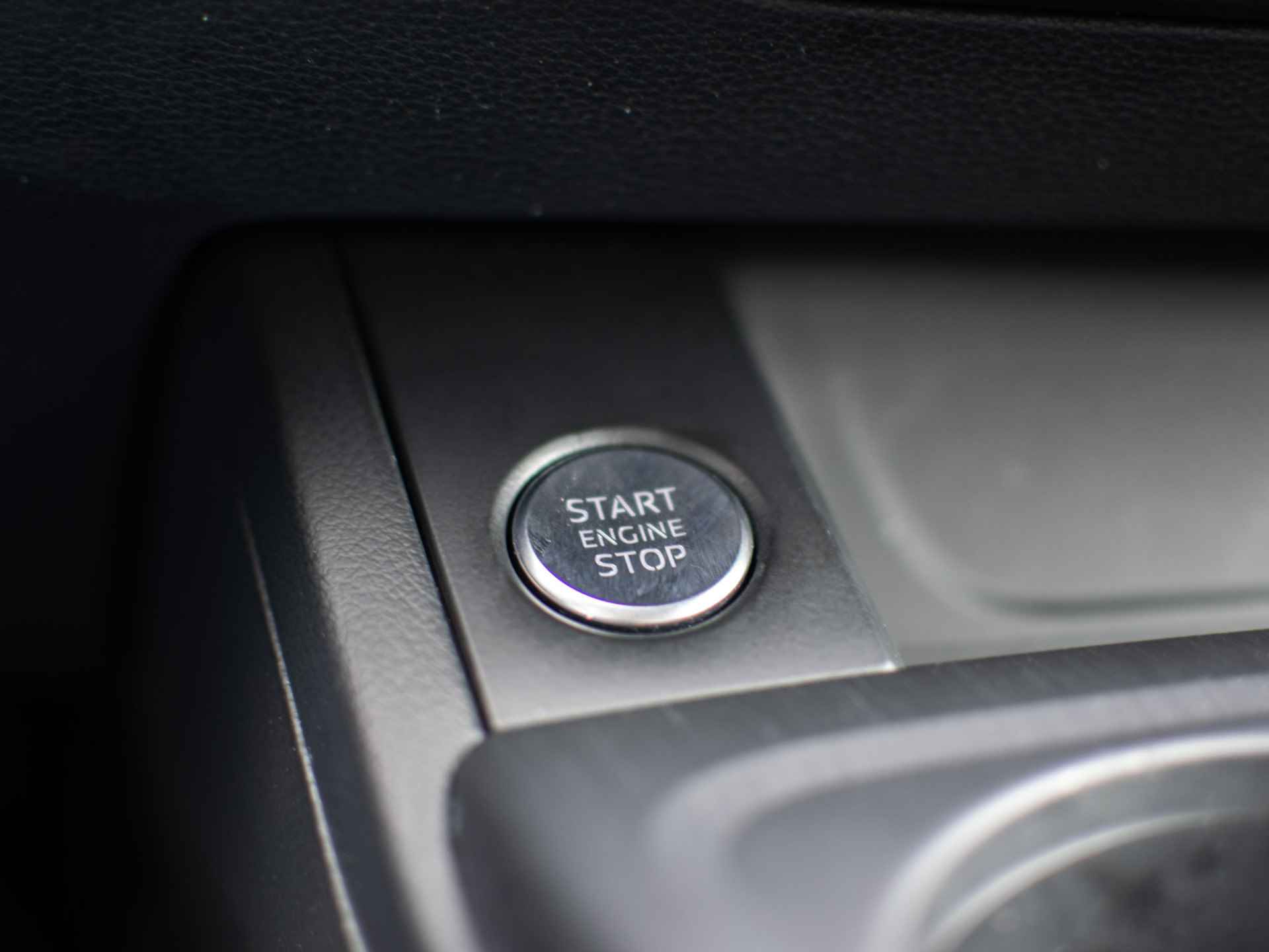 Audi A4 Avant 2.0 TDI ultra Design Pro Line | Carplay | Keyless | LED | Leer | Cruise | Zuinig | Euro6 | - 16/19