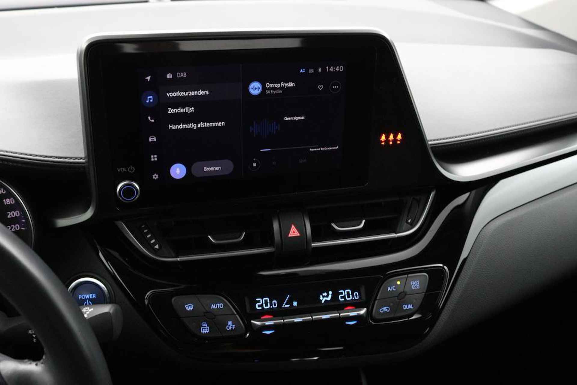 Toyota C-HR 2.0 Hybrid Dynamic Apple carplay/Android auto | Keyless start en entry | All season banden | - 43/45