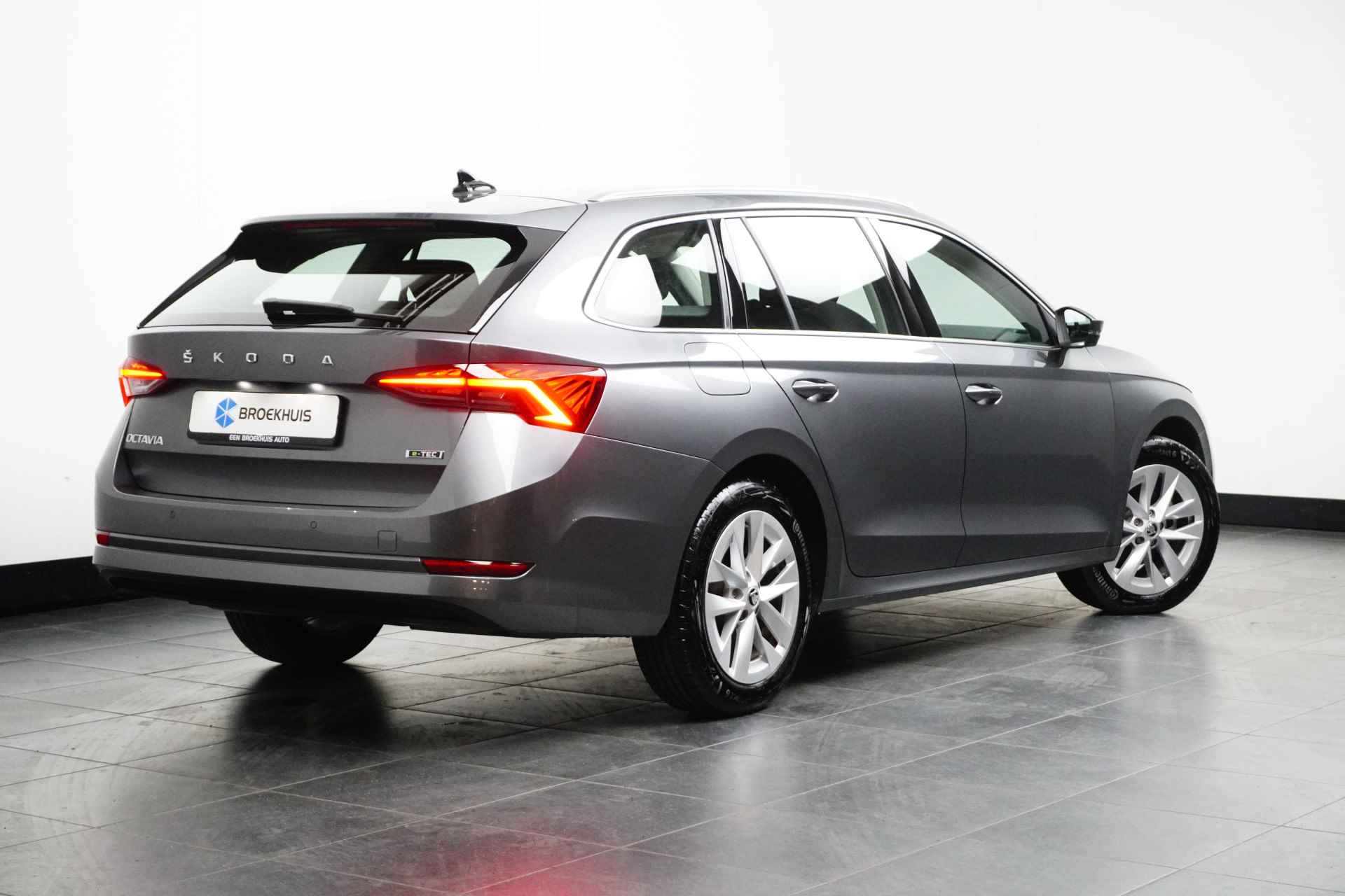 Škoda Octavia Combi 1.0 e-TSI 110PK DSG-7 Ambition | NAVIGATIE | STOELVERW. ADAPT. CRUISE - 5/27