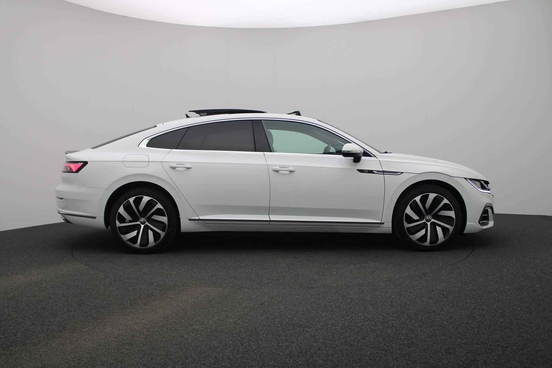 Volkswagen Arteon 1.4 TSI 218PK DSG eHybrid R-Line Business+ | Pano | Leder/alcantara | Adaptief onderstel | Stoelverwarming | Camera | Navi | ACC | Keyless | ErgoComfort - 24/42