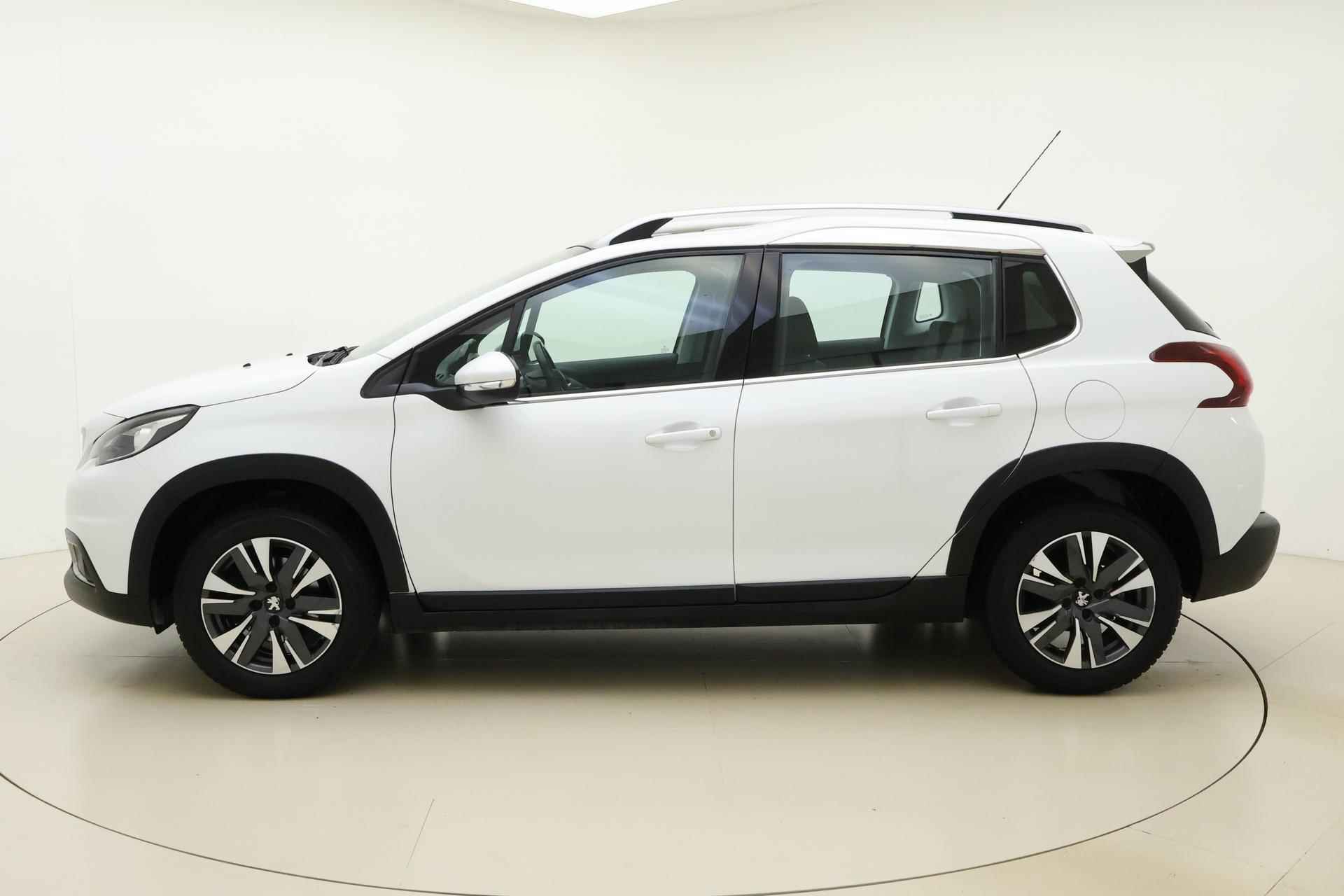 Peugeot 2008 1.2 PureTech 110pk Allure | Trekhaak | Camera achter | Panoramadak | Climate Control | Navigatie | Grip Control | Nieuwe distributie - 5/30