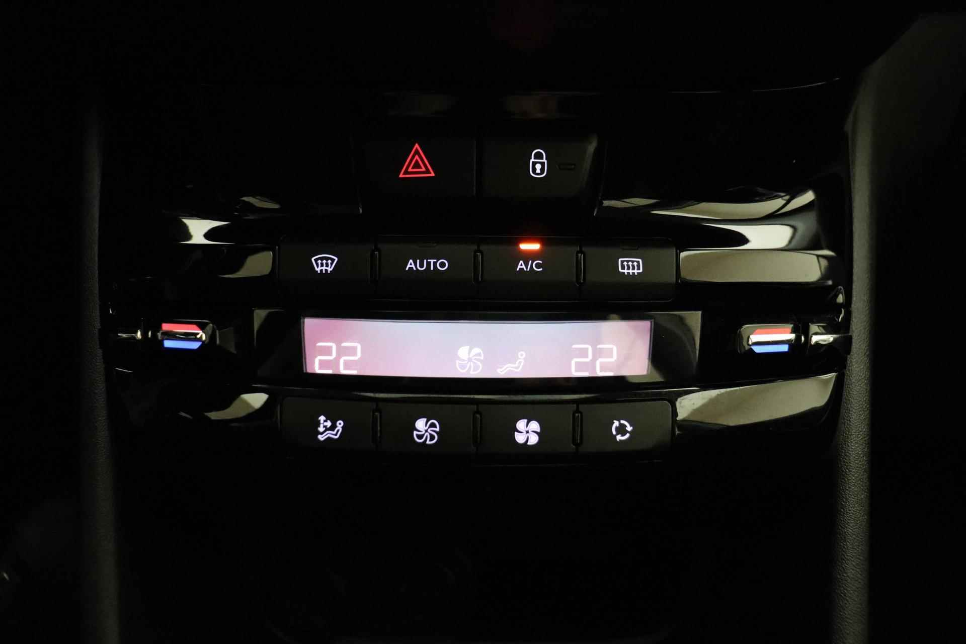 Peugeot 2008 1.2 PureTech 110pk Allure | Trekhaak | Camera achter | Panoramadak | Climate Control | Navigatie | Grip Control | Nieuwe distributie - 21/30