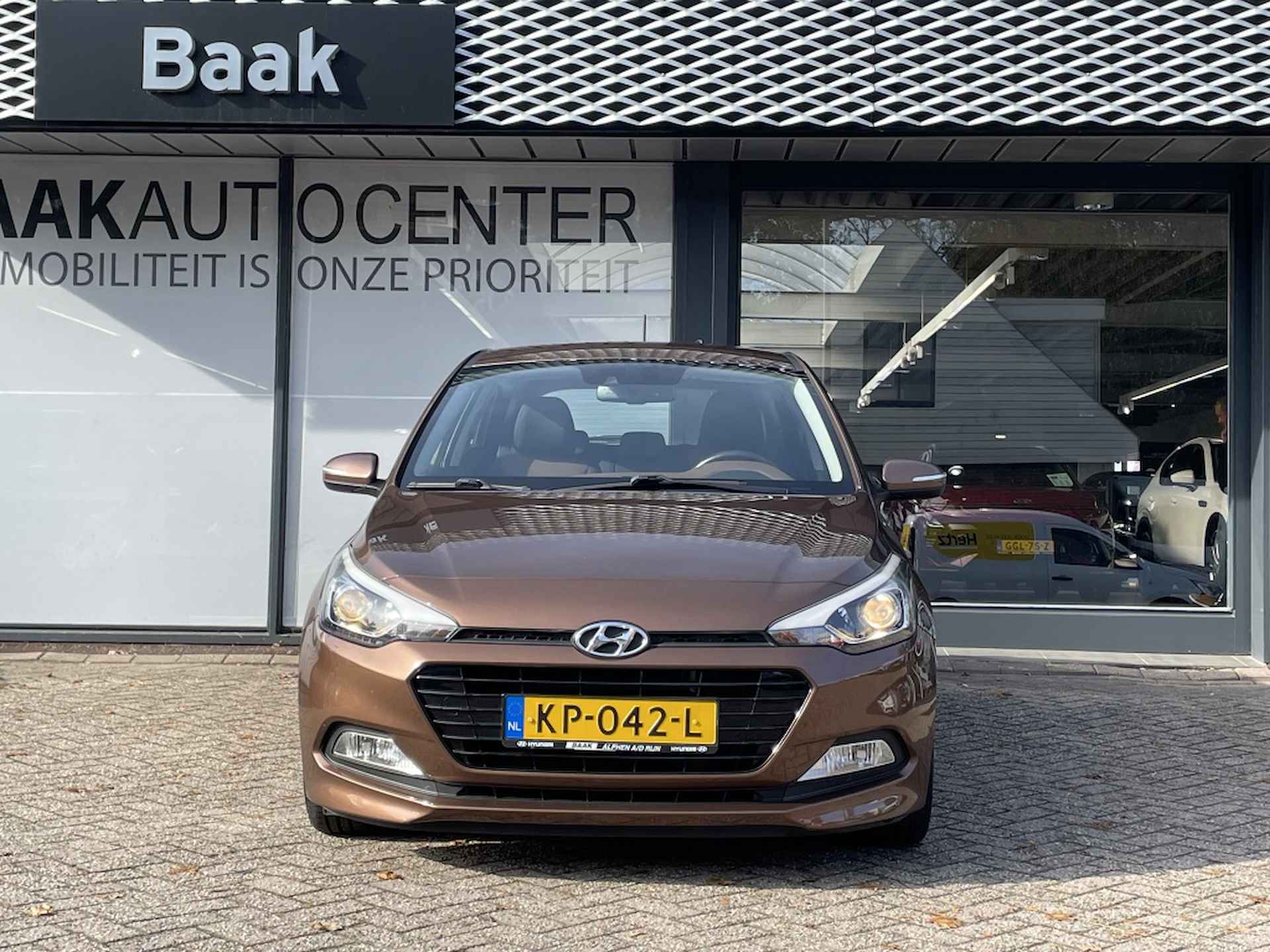 Hyundai i20 1.0 T-GDI Comfort | Trekhaak | Camera | Clima - 2/31