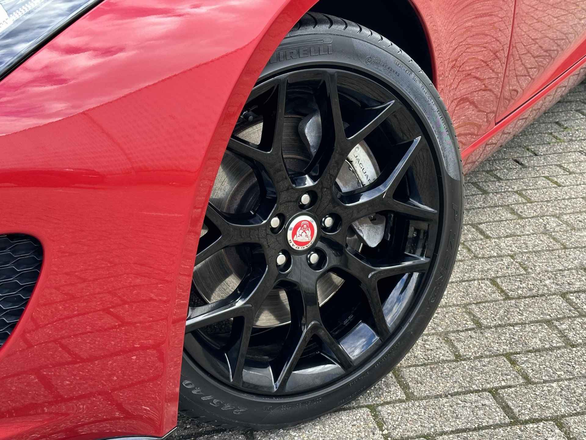 Jaguar F-TYPE 3.0 V6 340pk Coupé | NL-Auto/Pano-Dak/Sportstoel/Leder/Memory - 12/71