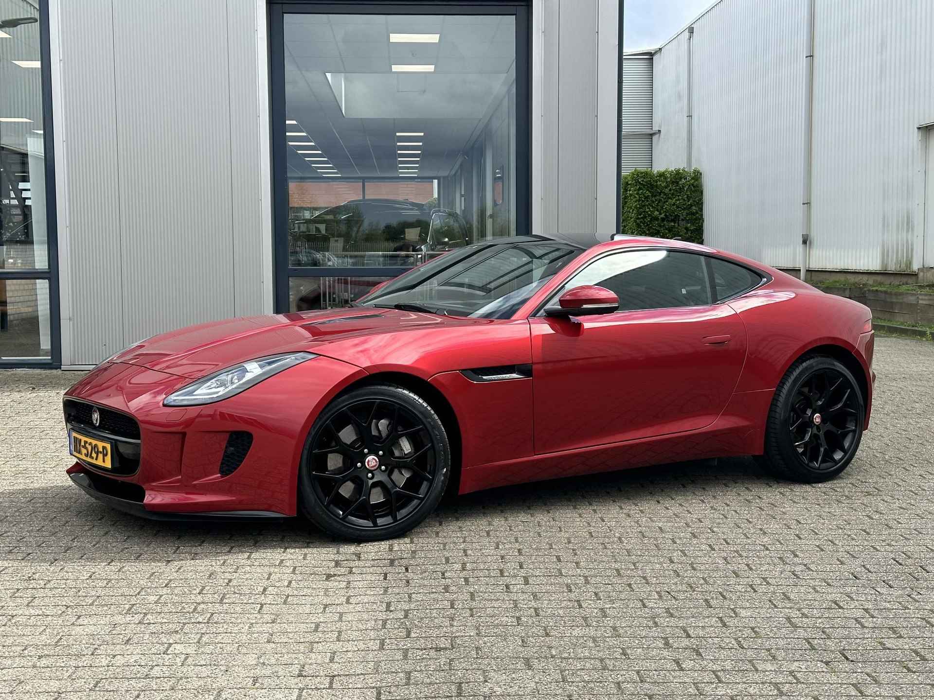 Jaguar F-TYPE 3.0 V6 340pk Coupé | NL-Auto/Pano-Dak/Sportstoel/Leder/Memory - 22/71