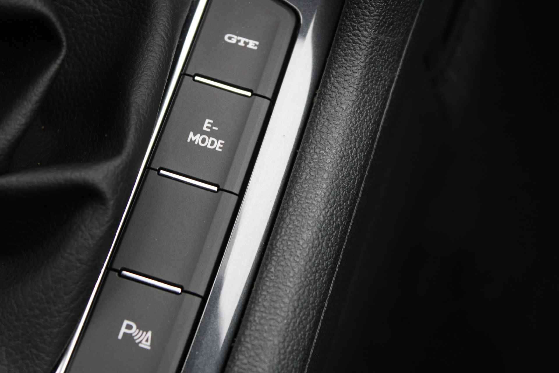Volkswagen Tiguan 1.4 TSI 245PK eHybrid R-Line Business+ | Black Pakket | Elektrische Achterklep | ACC | Camera | Led Koplampen | App-Connect - 48/61