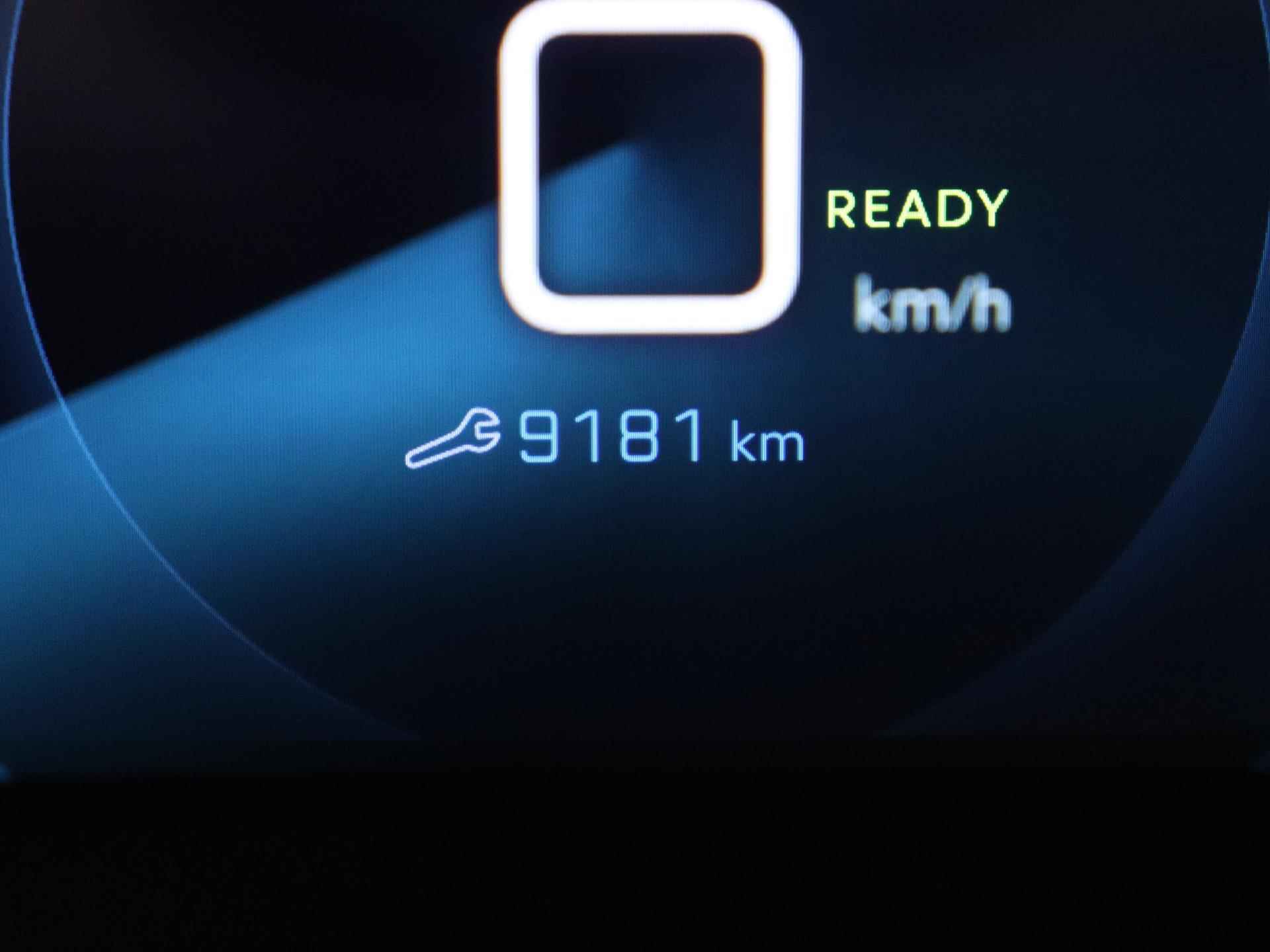 Peugeot e-2008 EV 50 kWh Allure Pack 136pk Automaat | Navigatie | Camera | Climate Controle | Licht Metalen Velgen 17" | Voorstoelen Verwarmd - 31/40