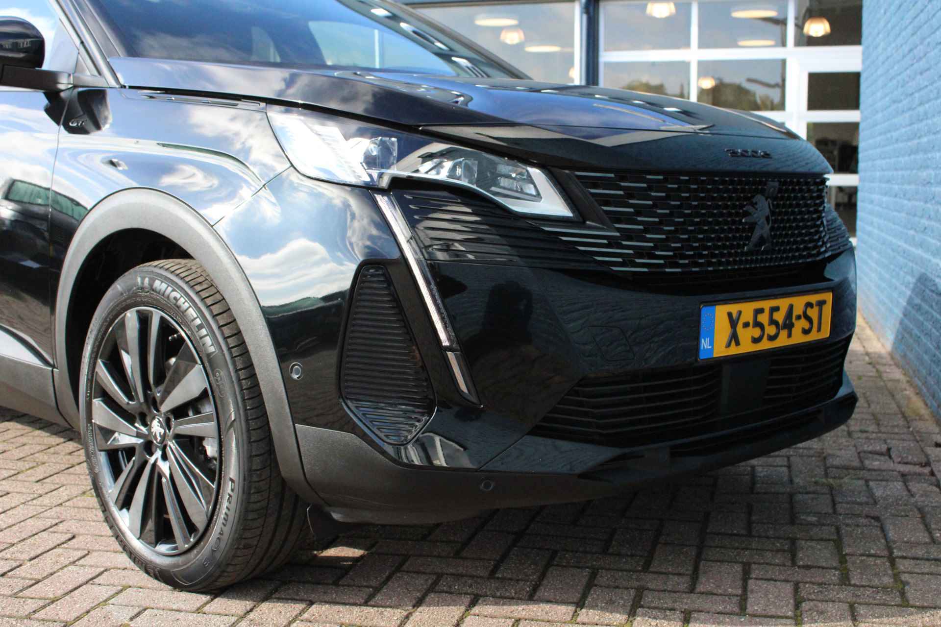 Peugeot 3008 GT HYbrid 136pk e-DCS6 | Navigatie | Camera | Focal | Comfortstoelen | Black Pack | - 10/45