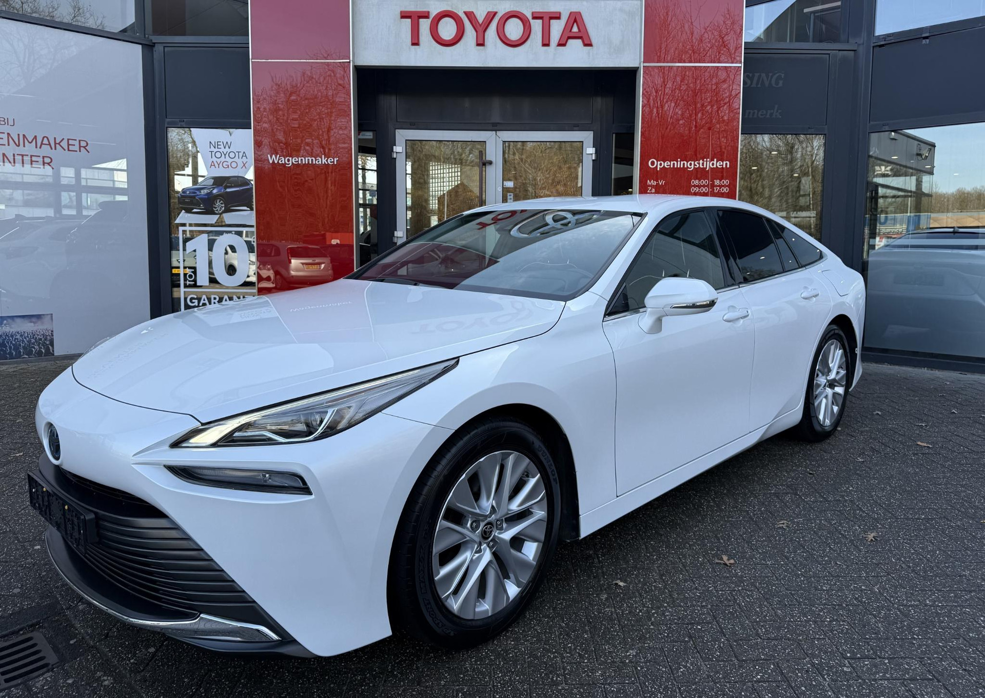 Toyota Mirai EXECUTIVE EL-STOELBED. STOELVERW. LEDER LED NAVI CAMERA