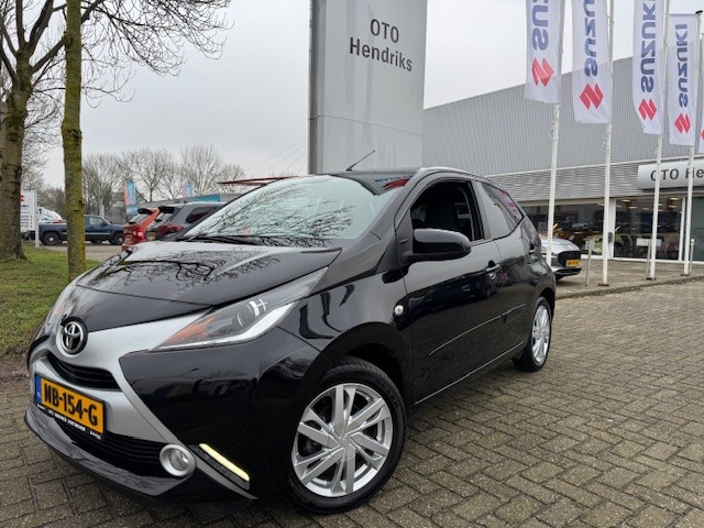 TOYOTA Aygo 1.0 VVT-i 69pk 5D x-sport