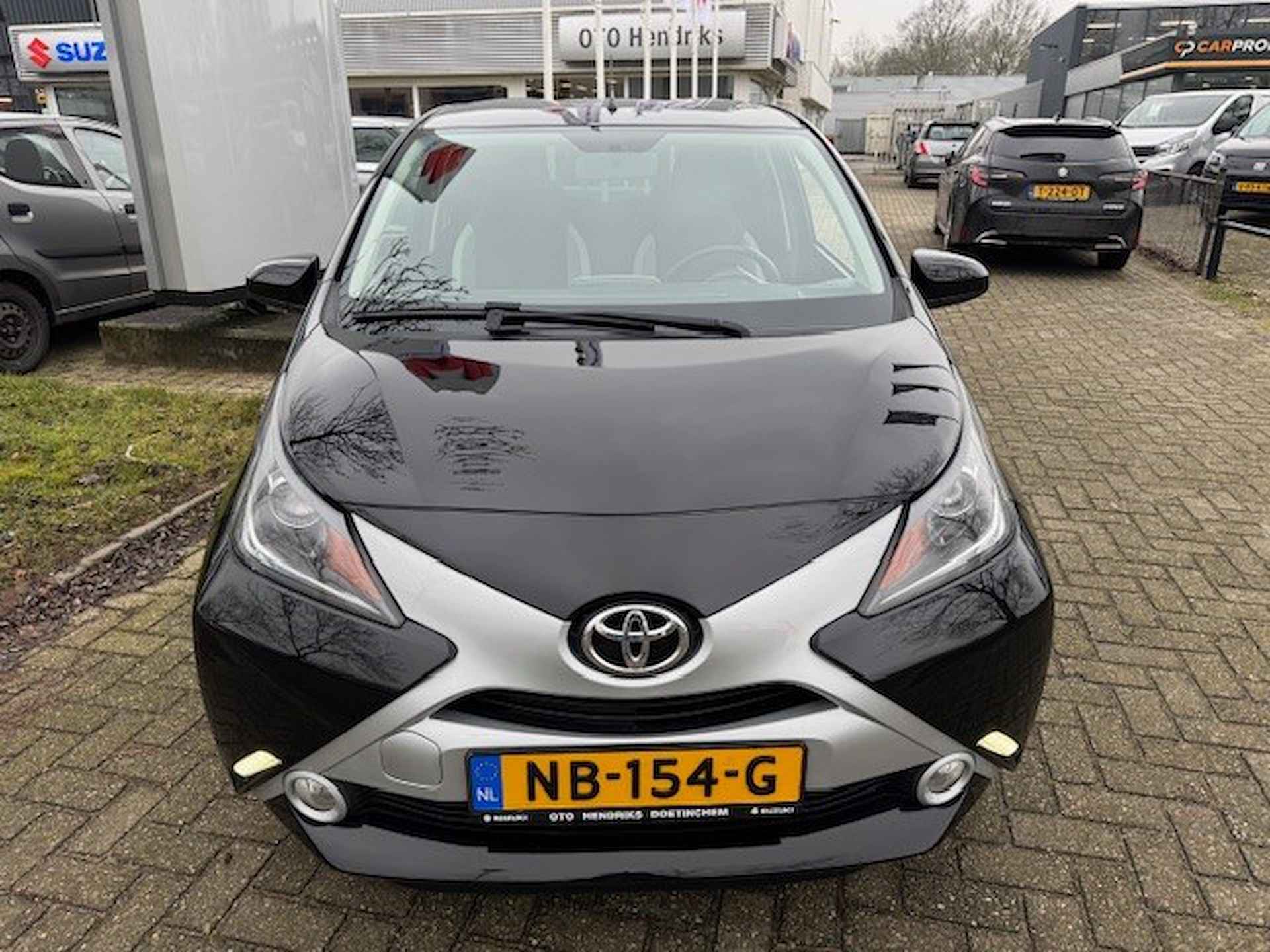 TOYOTA Aygo 1.0 VVT-i 69pk 5D x-sport - 6/35