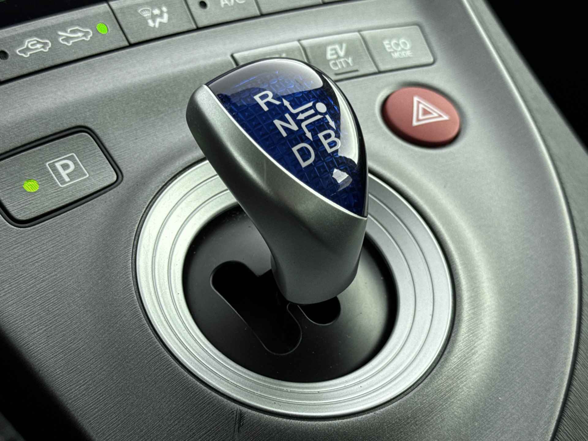 Toyota Prius 1.8 Plug-in Dynamic Business | Camera | Navigatie | Cruise Control | - 10/36