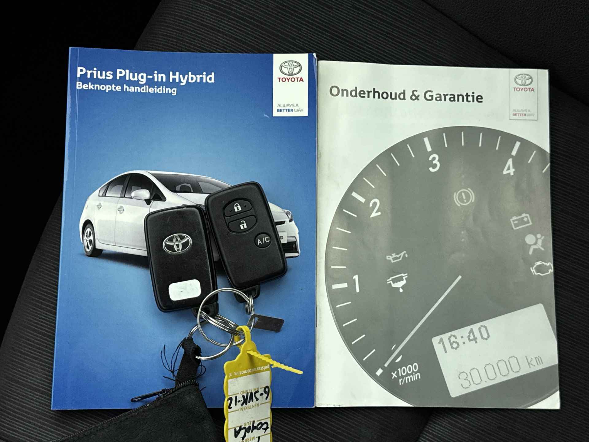Toyota Prius 1.8 Plug-in Dynamic Business | Camera | Navigatie | Cruise Control | - 11/36