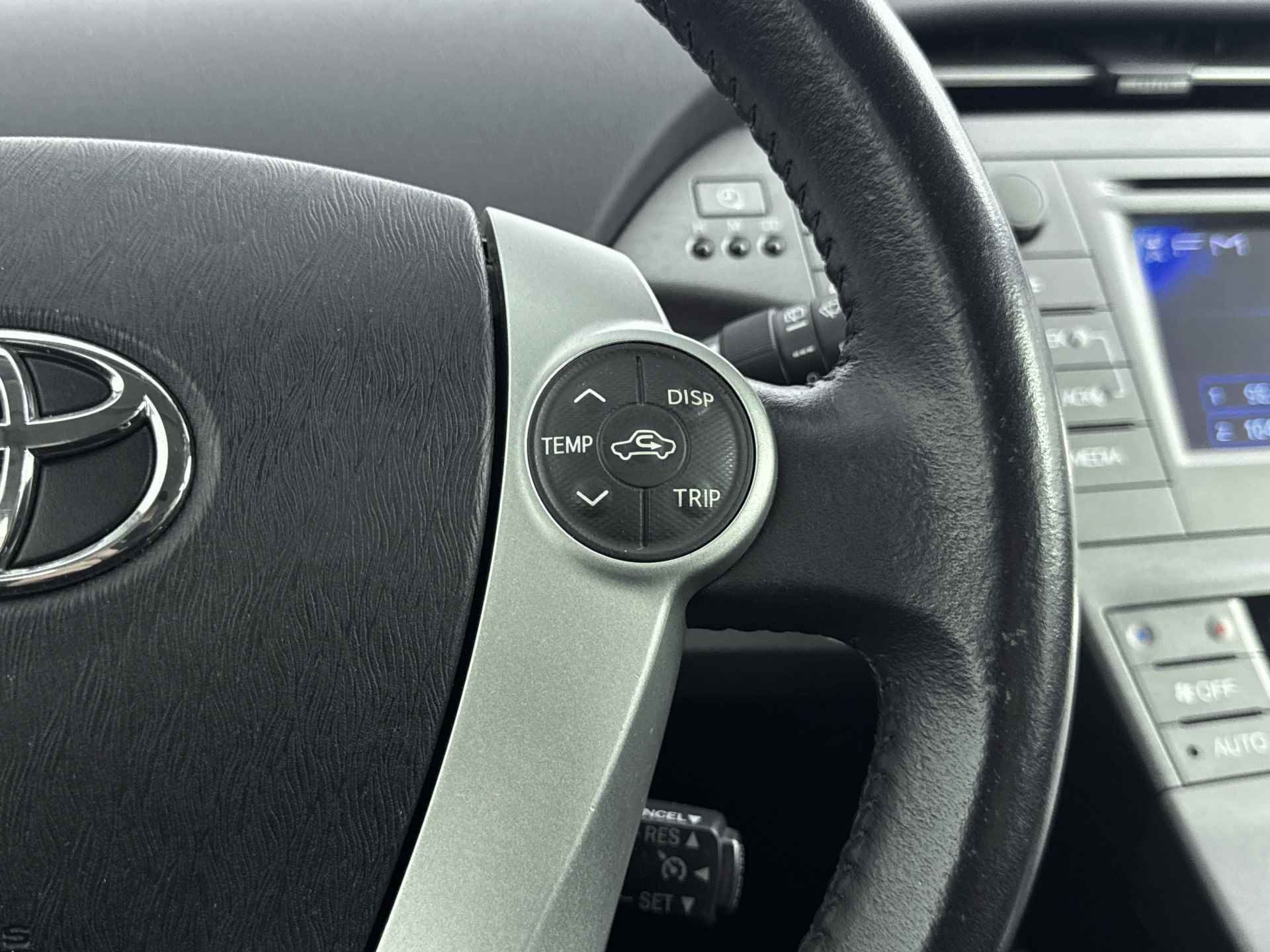 Toyota Prius 1.8 Plug-in Dynamic Business | Camera | Navigatie | Cruise Control | - 18/36