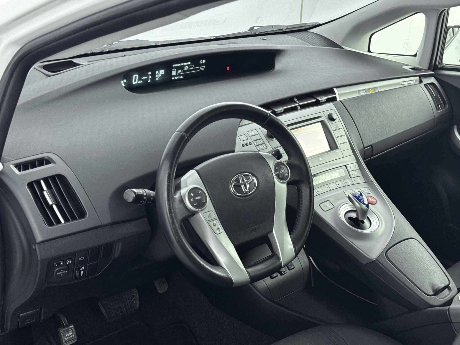 Toyota Prius 1.8 Plug-in Dynamic Business | Camera | Navigatie | Cruise Control | - 34/36