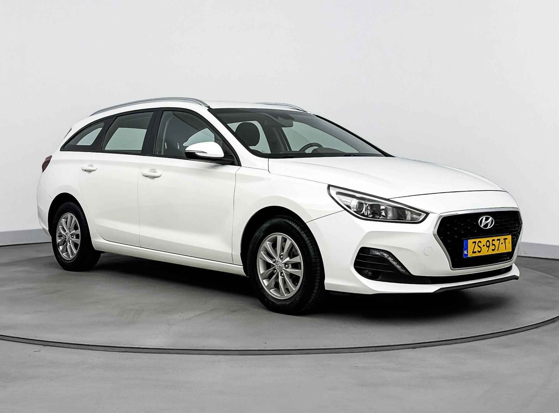 Hyundai i30 Wagon 1.0 T-GDI Comfort | Navigatie | Camera | Climate control - 8/33