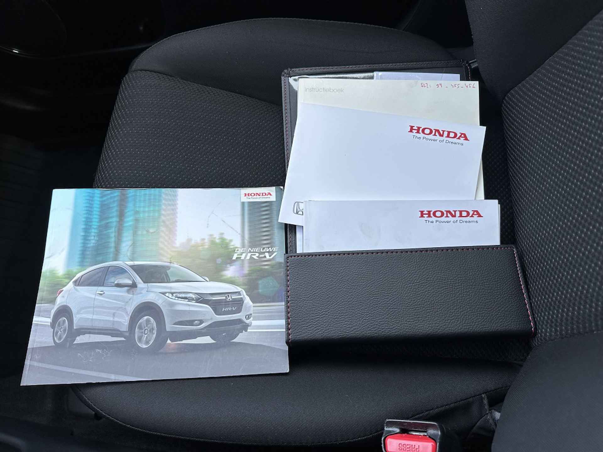 Honda HR-V 1.5 i-VTEC Elegance - 29/31