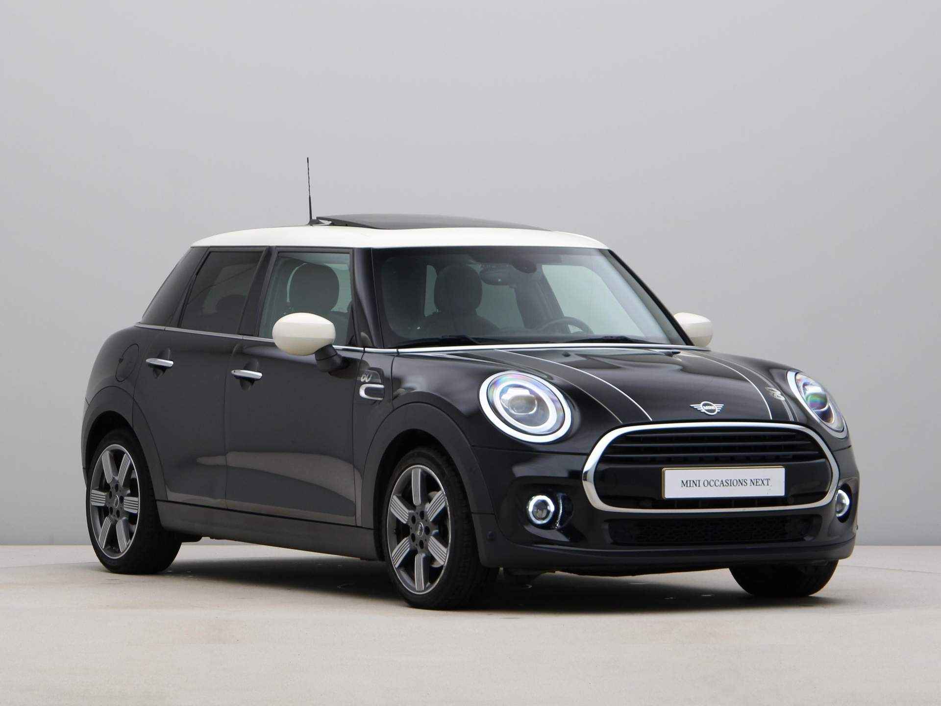 MINI 5-deurs Cooper 60 Years Edition Aut. - 8/26