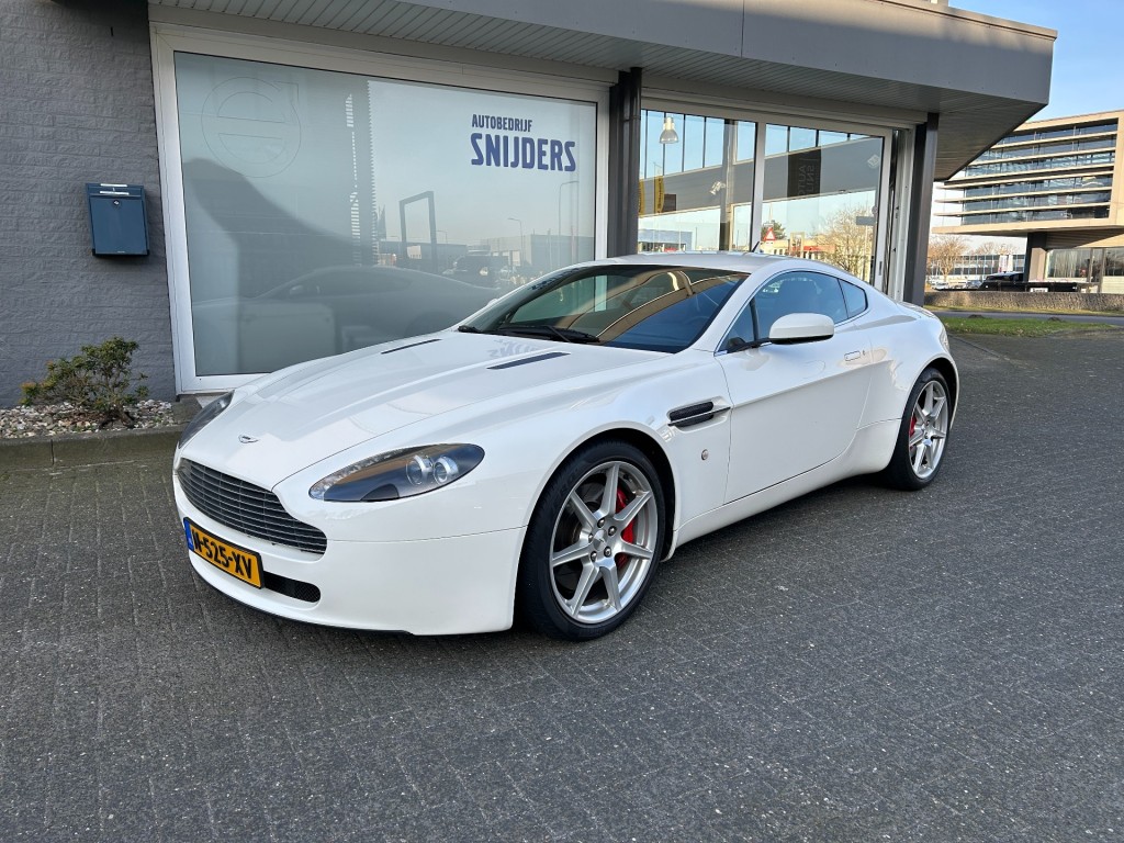 ASTON MARTIN V8 Vantage 4.3 V8 Sportshift Young Timer - BTW Auto