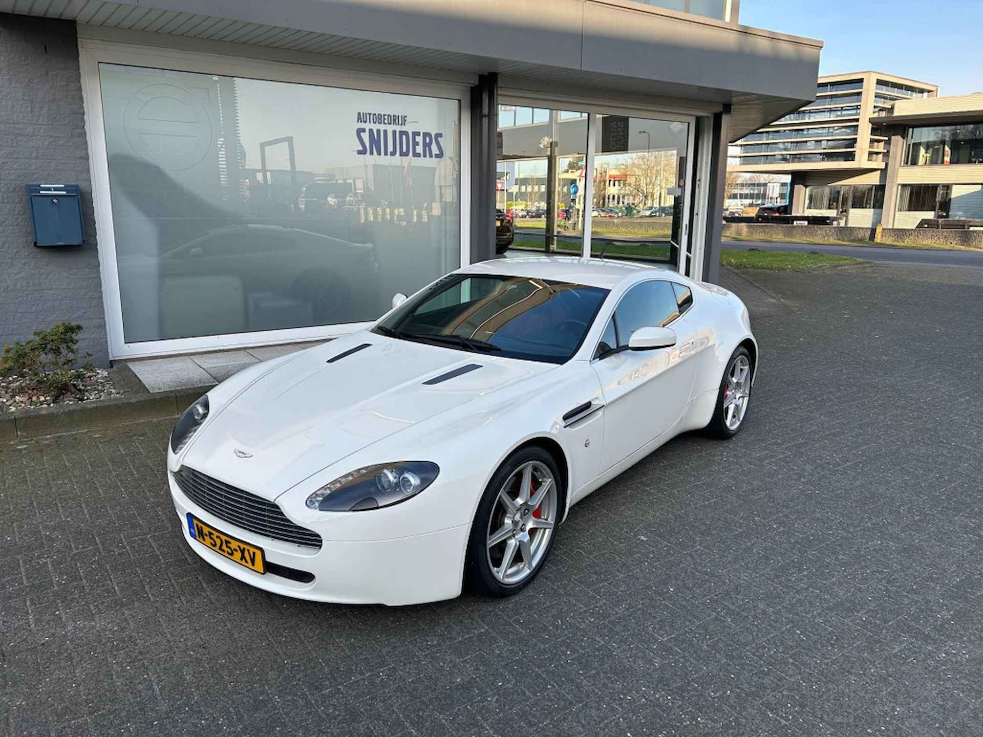 ASTON MARTIN V8 Vantage 4.3 V8 Sportshift Young Timer - BTW Auto - 4/30