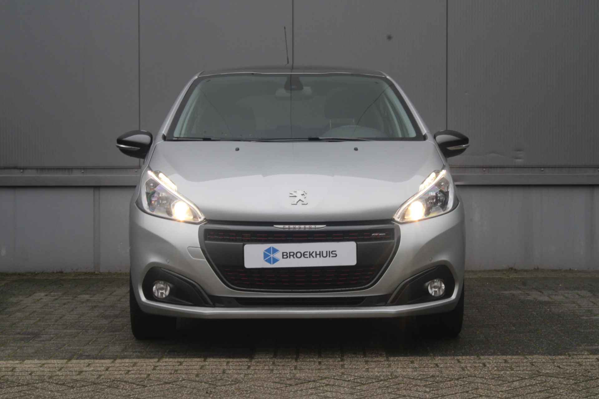 Peugeot 208 1.2 Turbo 110-PK GT-line PANORAMADAK | NAVI | CAMERA | CLIMATE CONTROL | PDC V+A - 9/29