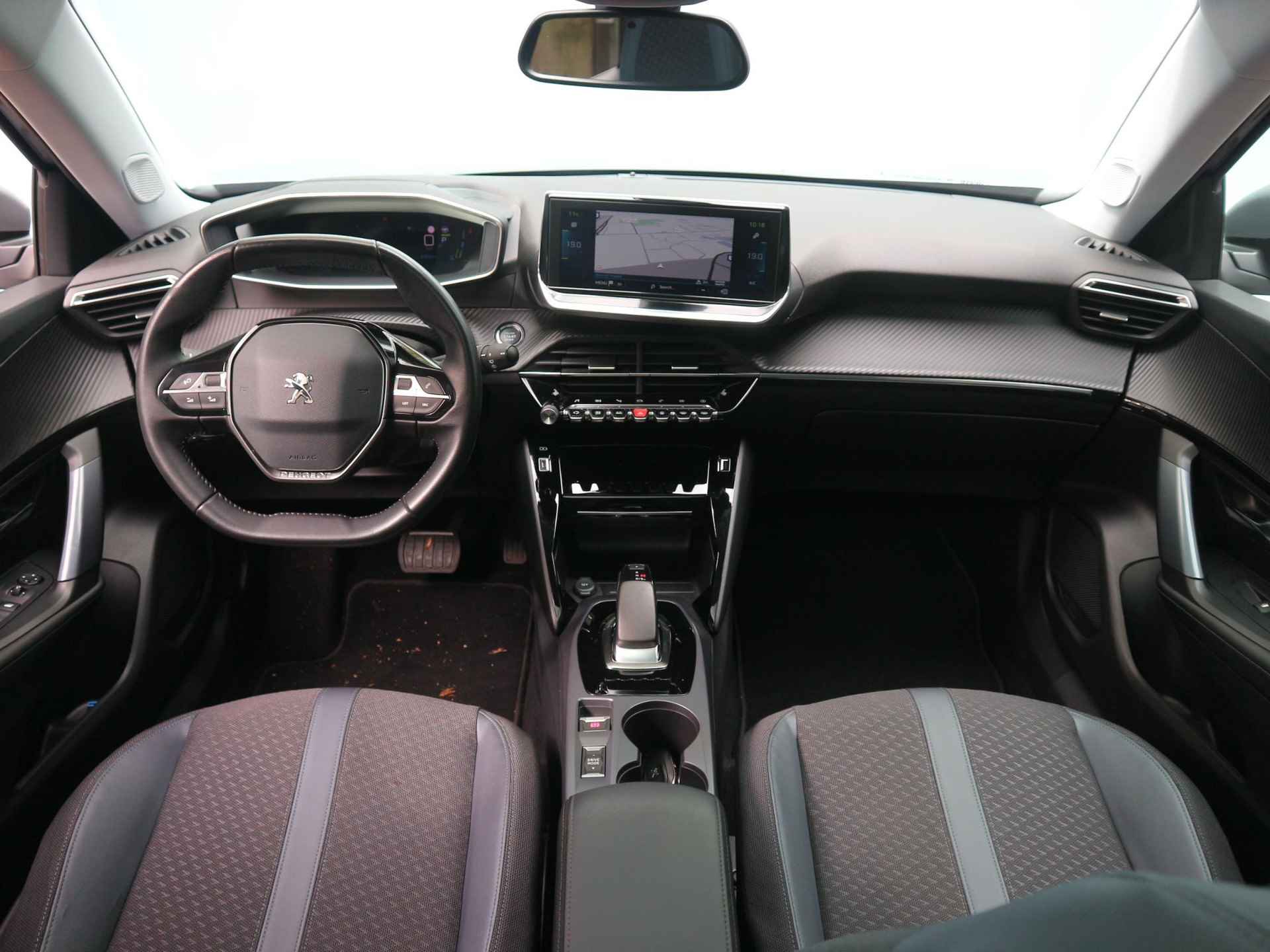 Peugeot e-2008 EV Allure 50 kWh / Schuifdak / Digitaal dashboard / Adaptive cruise control / Stoelverwarming - 5/40