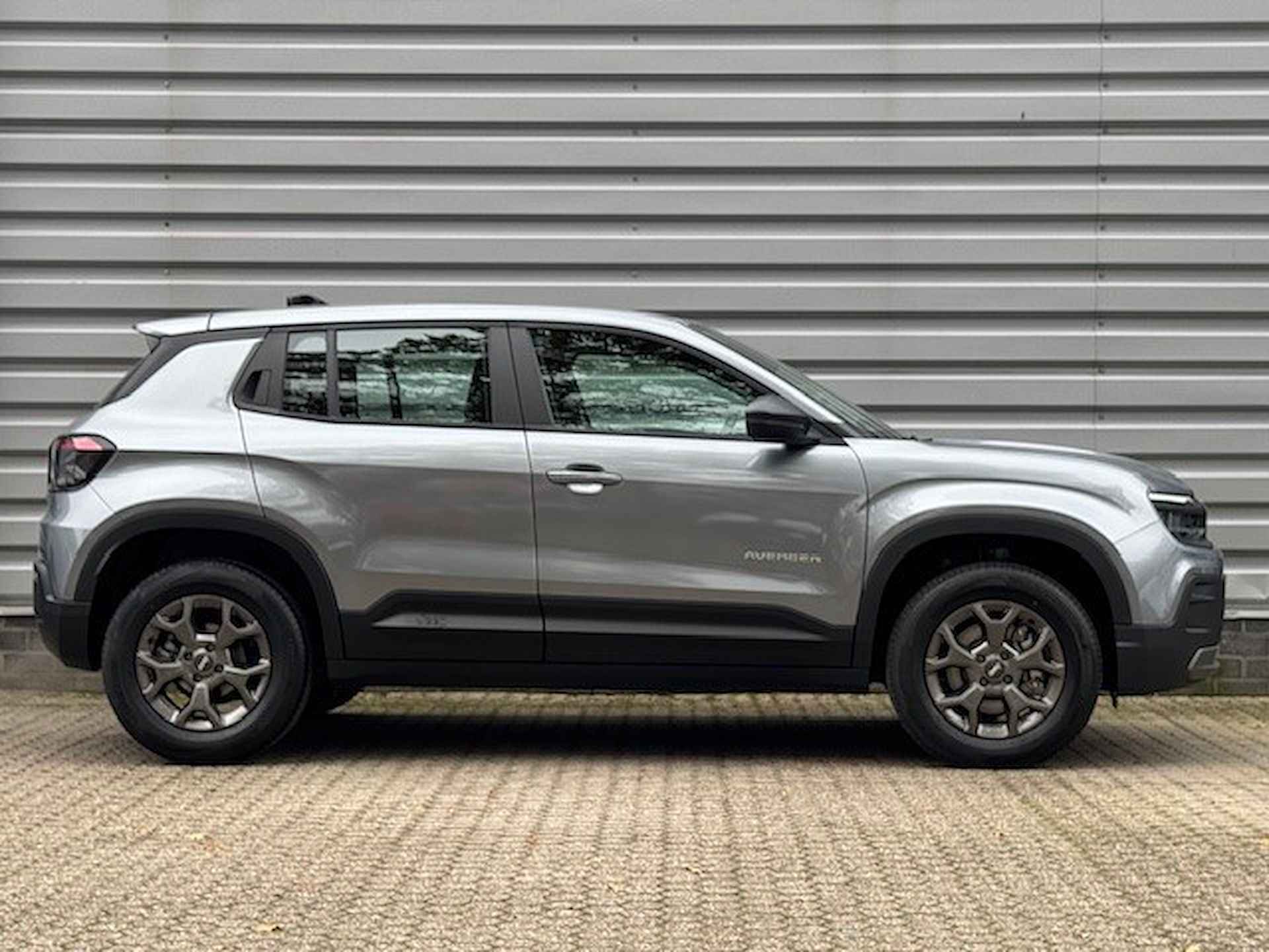 Jeep Avenger 1.2T e-Hybrid 100pk | Direct leverbaar! | Rijklaar | Winterpakket | Navigatie | Parkeersensoren | - 4/28