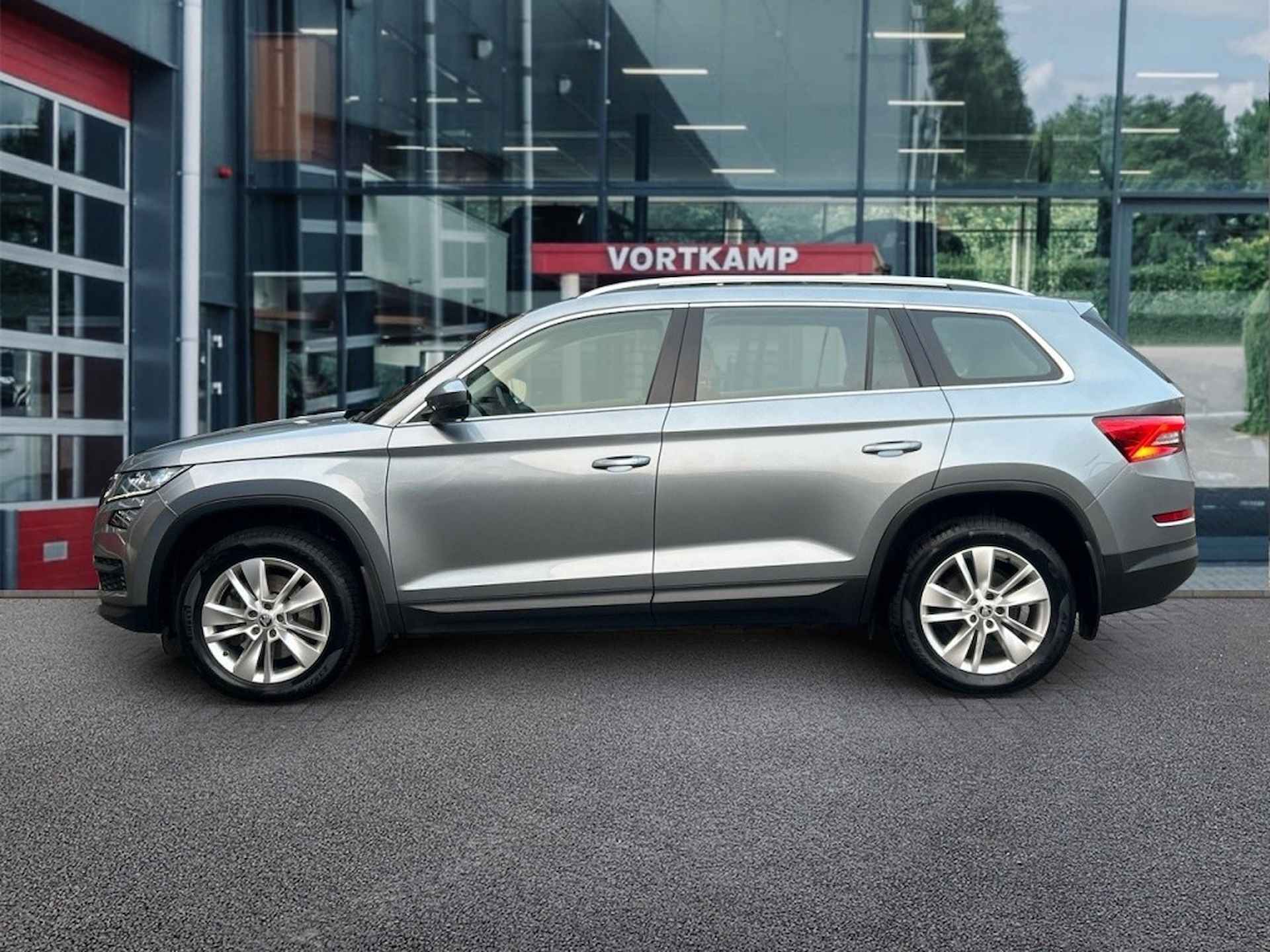 SKODA Kodiaq 2.0 TSI DSG STYLE 4X4 7P MEMORY/CARPLAY/CRUISE/STOELVERW/PDC - 8/26