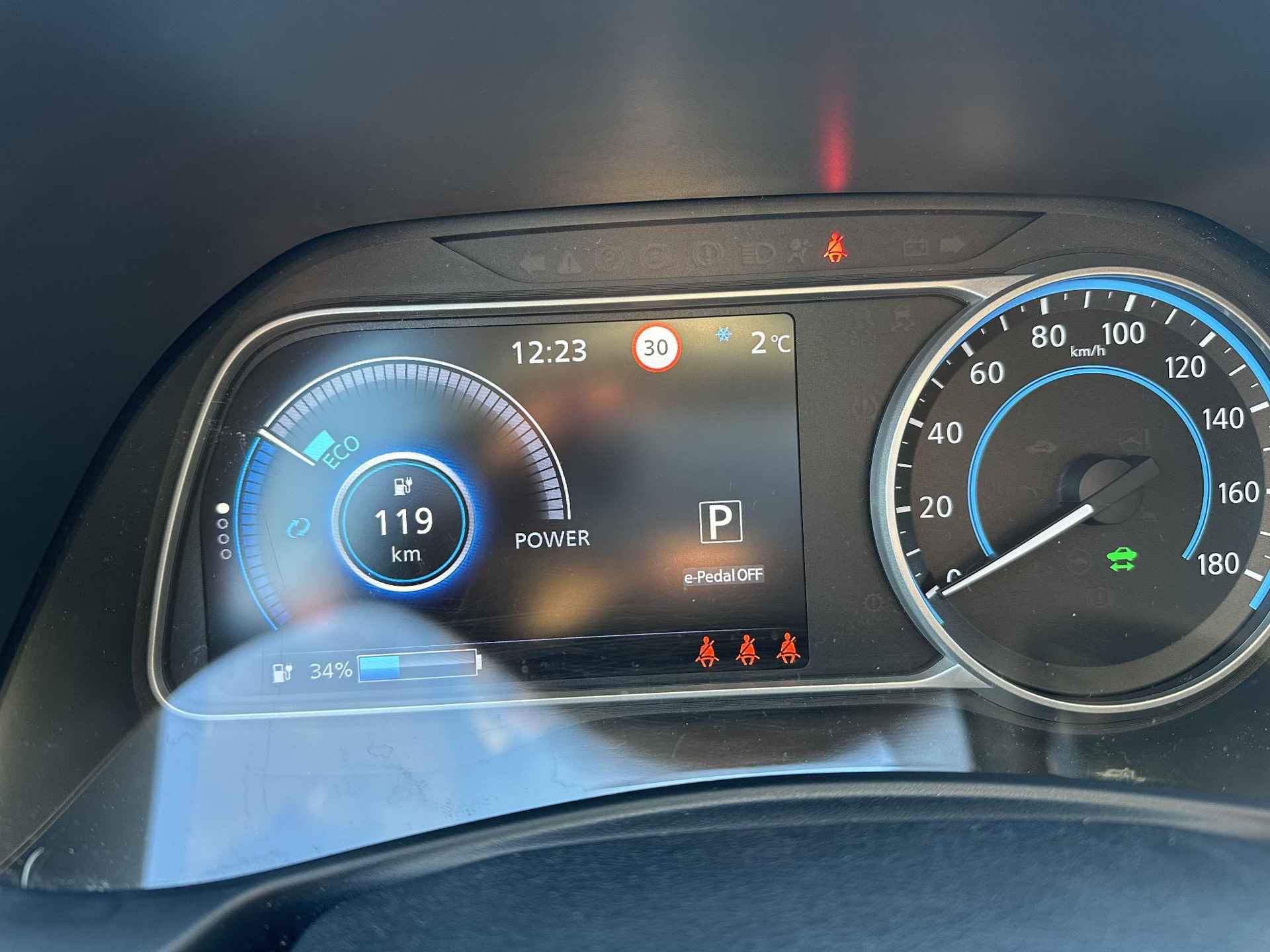 Nissan LEAF e+ N-Connecta 62 kWh | Groot Accupakket | Navigatie | Climate Control | Adapt. Cruise Control | 360 Camera | Apple Carplay | Android Auto | Stoelverwarming - 14/28