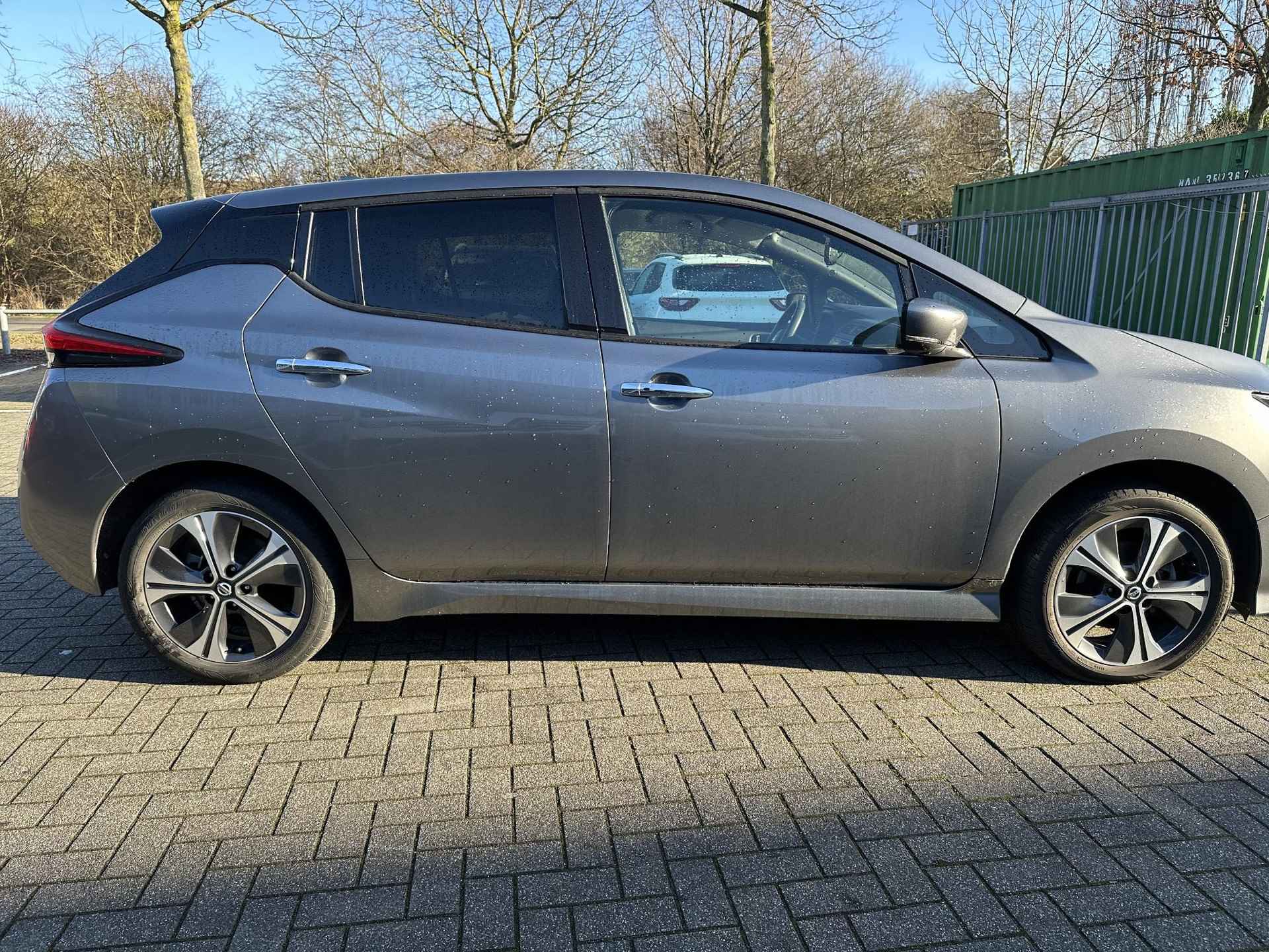 Nissan LEAF e+ N-Connecta 62 kWh | Groot Accupakket | Navigatie | Climate Control | Adapt. Cruise Control | 360 Camera | Apple Carplay | Android Auto | Stoelverwarming - 25/28