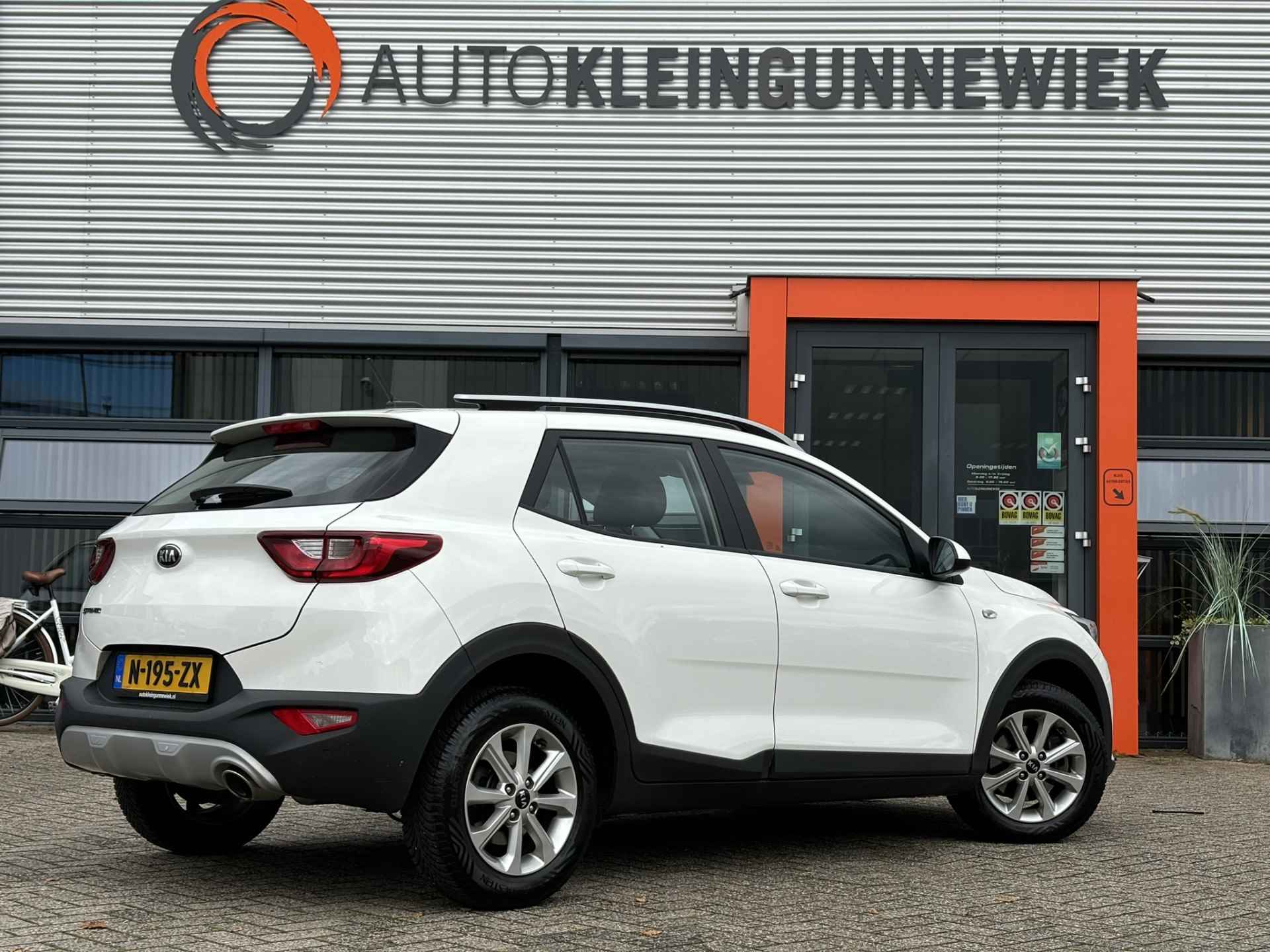 Kia Stonic 1.2 MPI Comfortline / NL Auto / Airco / Applecarplay & Android Auto / Stoel & Suurverwarming / - 4/27