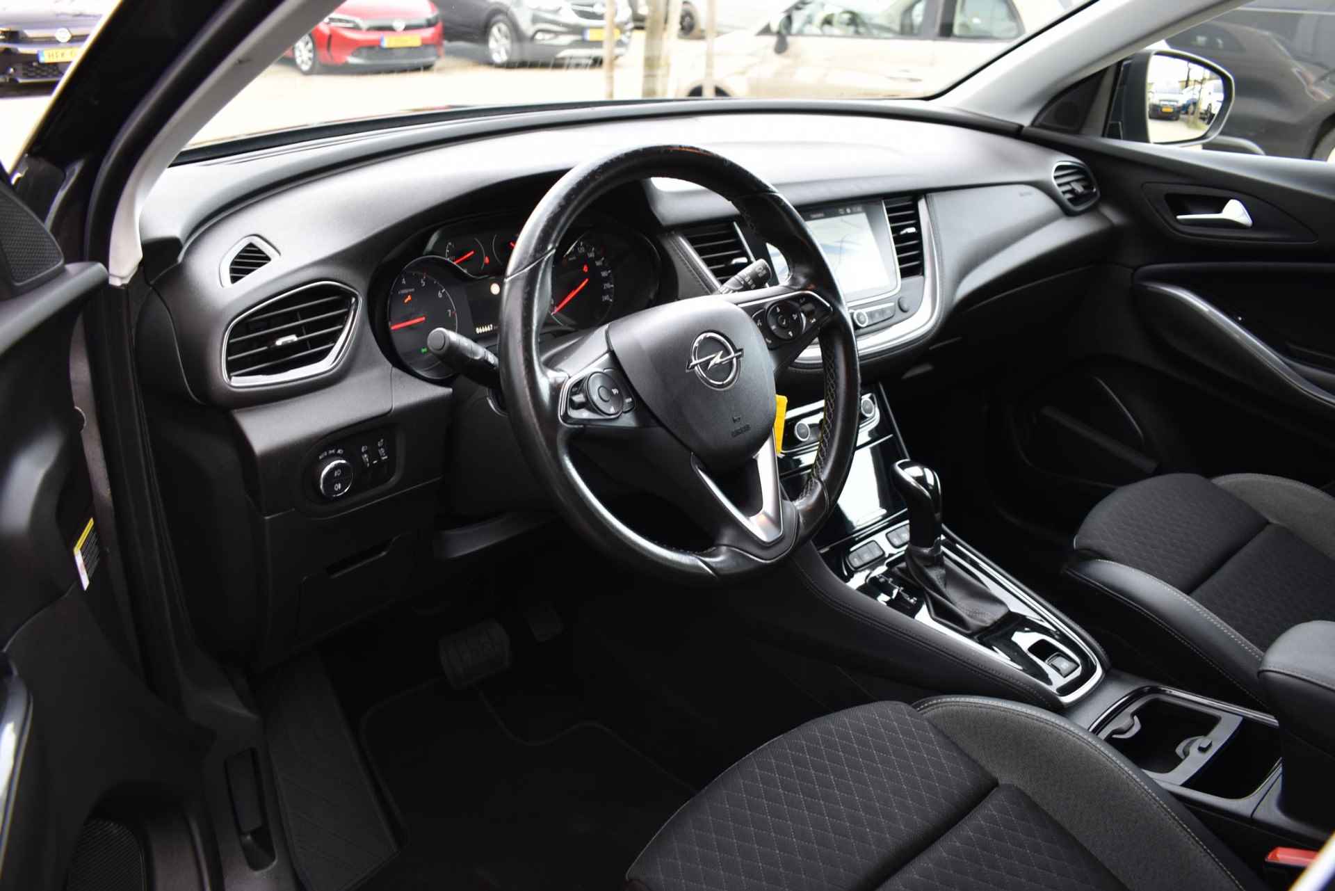 Opel Grandland X 1.2 Turbo Innovation AUTOMAAT / NAVI / CAMERA / PDC - 19/39