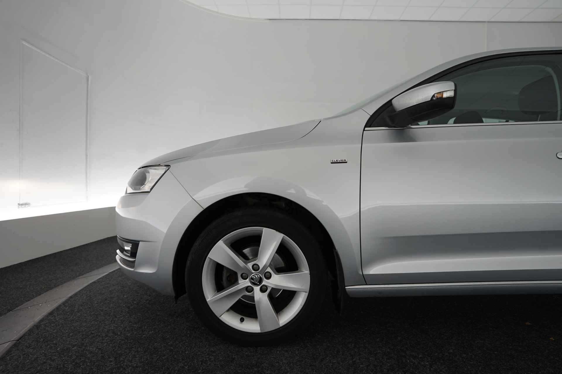 Škoda Rapid Spaceback 1.0 TSI Greentech Clever - 9/39