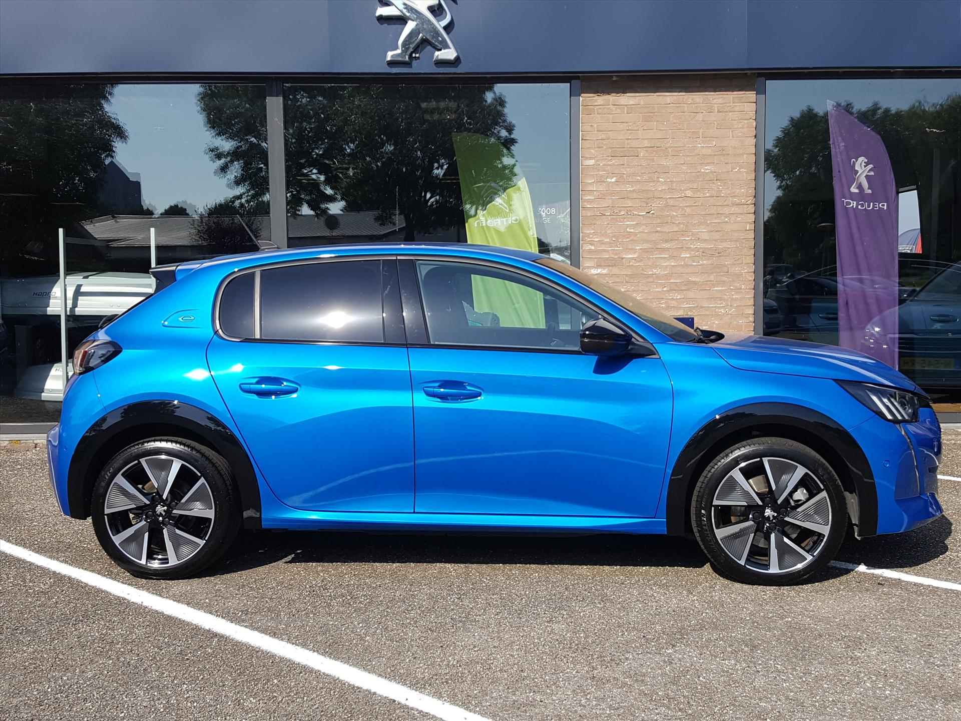 Peugeot e-208 GT EV 50kWh/136pk/16%bytelling/Btw |Navigatie|Cruise & ClimateC| Achteruitrijcamera | KEYLESS entry & start | Parkeersensoren | BT | LM-velgen 17inch - 3/50