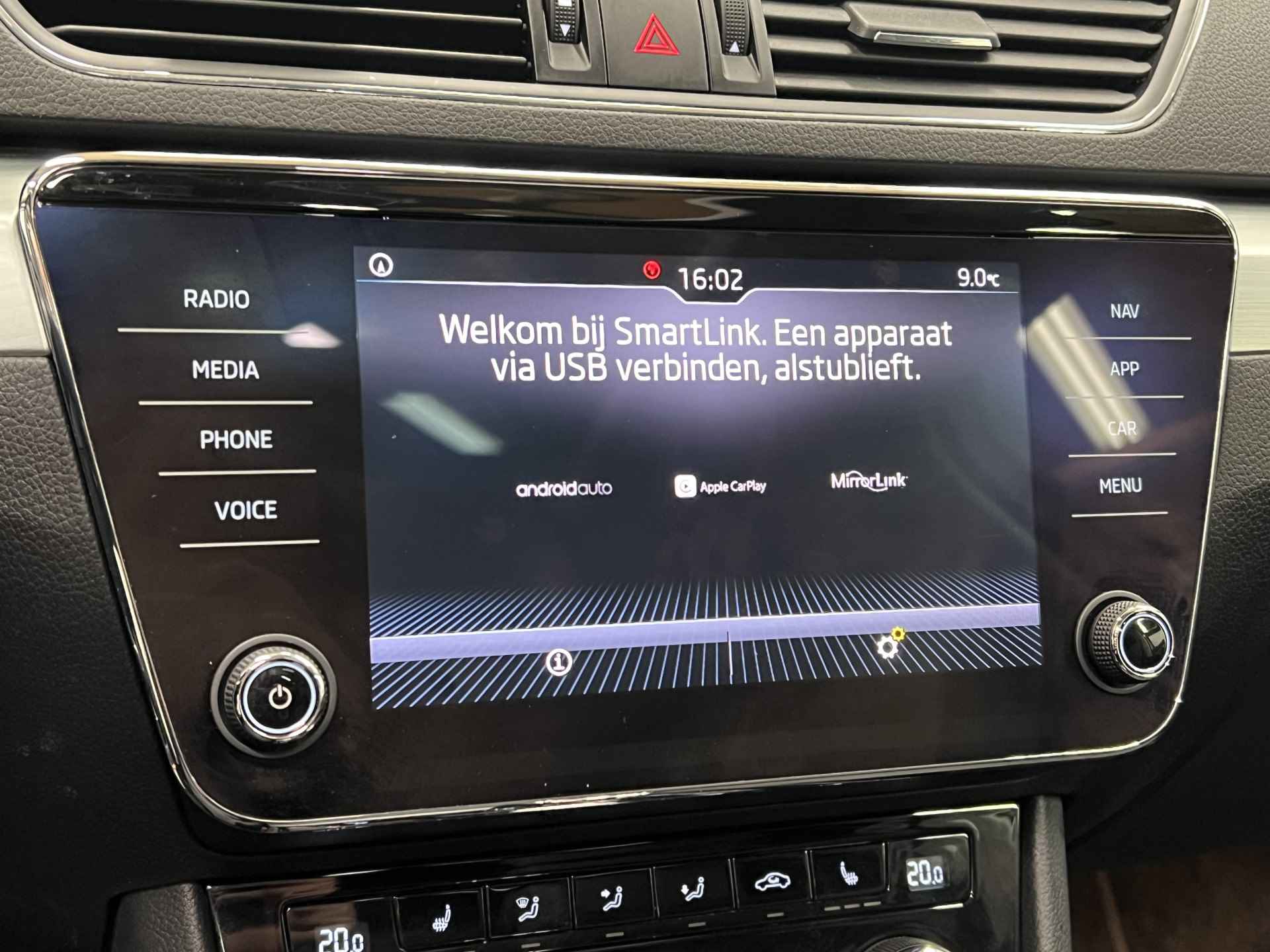 Škoda Superb Combi 1.5 TSI ACT Ambition Business | NAVIGATIE | SCHUIF-/KANTELDAK | TREKHAAK | STOELVERWARMING | - 25/48