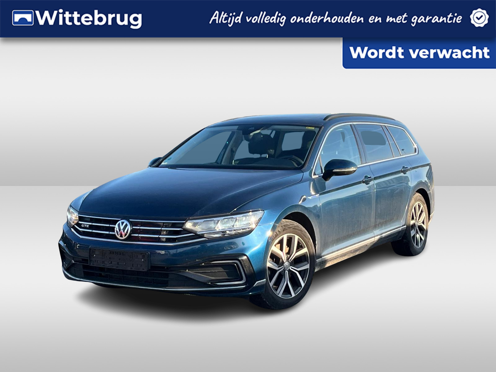 Volkswagen Passat Variant 1.4 TSI 218pk PHEV GTE Business / Panoramadak / Trekhaak Elek. / 17" LMV / Navi / Camera / Stoelverwarming / LED