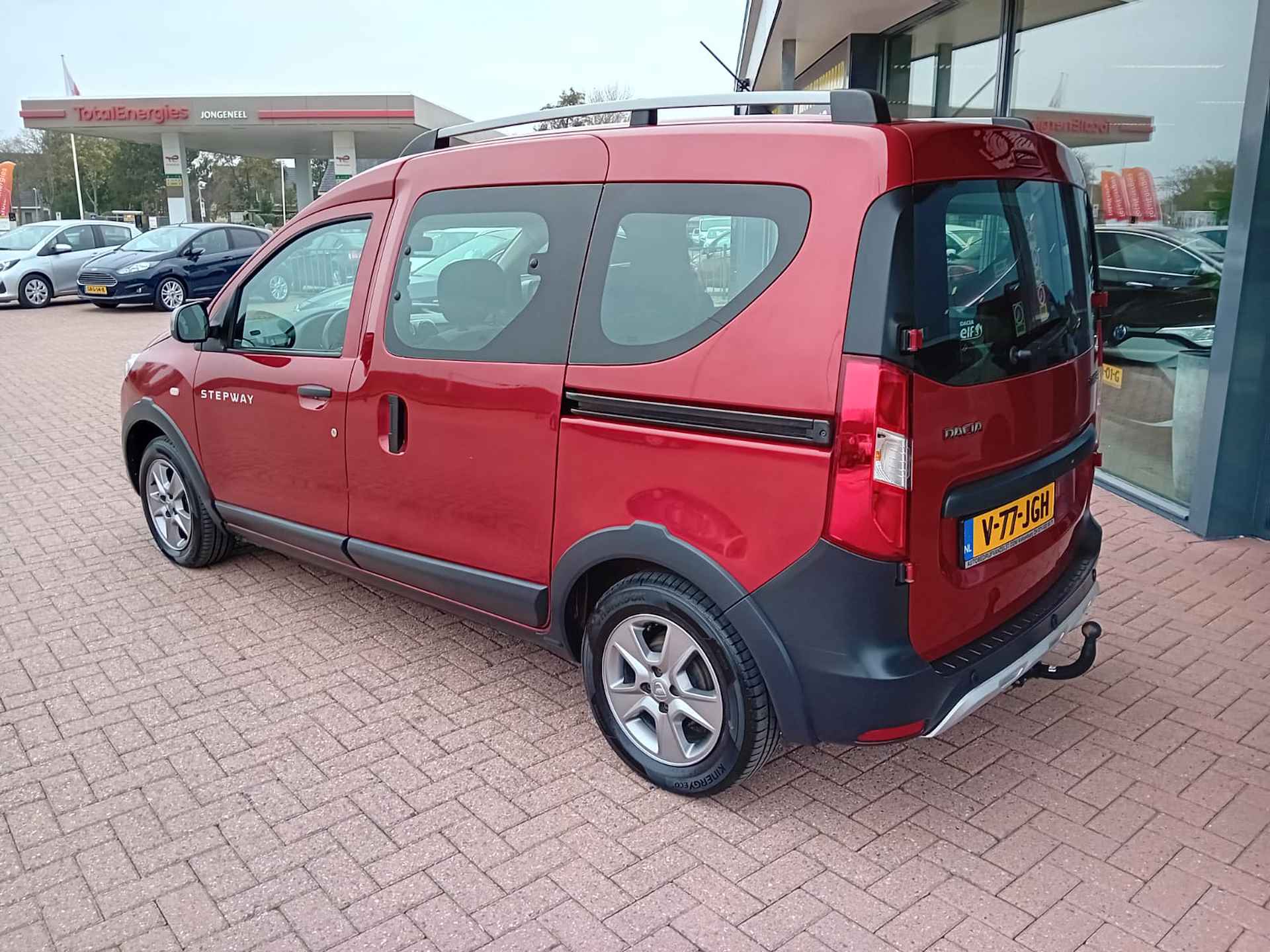 Dacia Dokker 1.2 TCe S&S Stepway, Airco, Multimediasysteem, Navigatie, Bluetooth, Cruise control, Stoelverwarming, Elektrische ramen en spieg Nette auto, Dealer onderhouden, BOVAG - 8/25