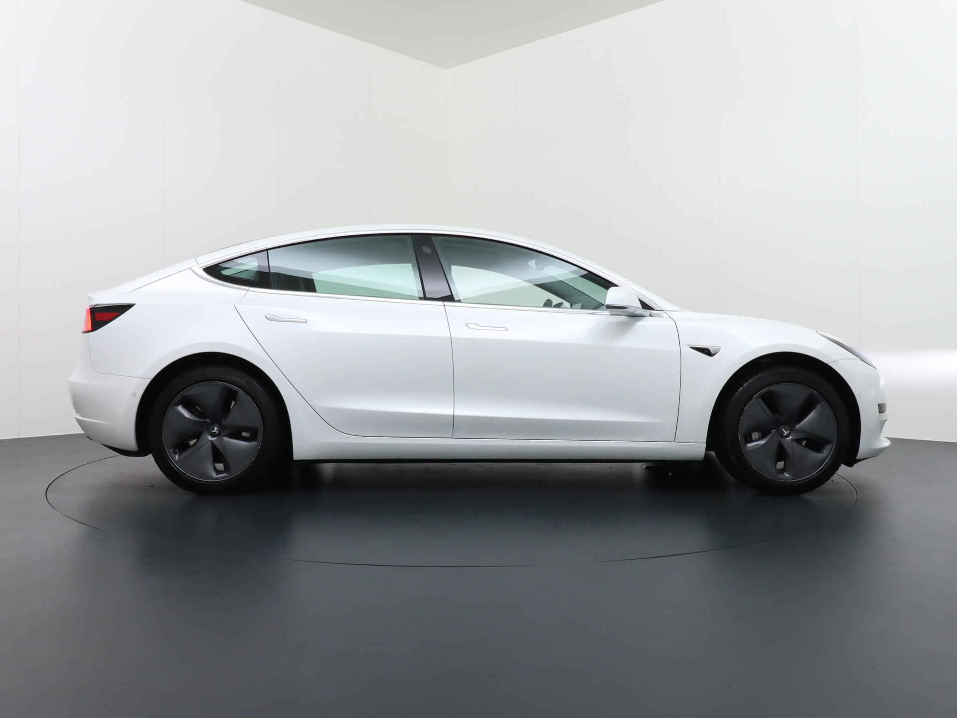 Tesla Model 3 Standard RWD Plus 60 kWh | ORG. NL. NAP KM. | 1E EIGENAAR | RIJKLAARPRIJS incl. 12mnd BOVAG - 9/43