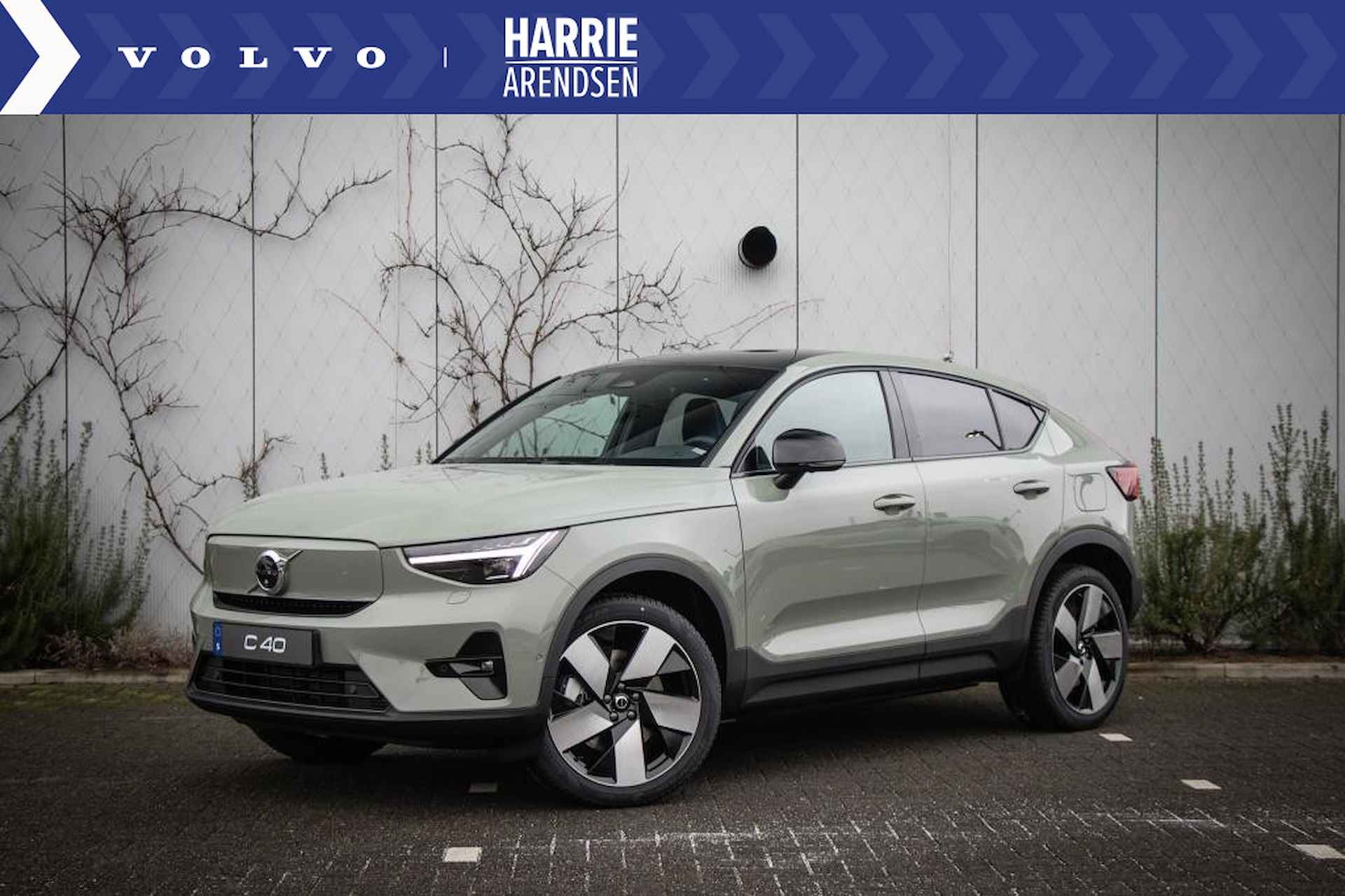 Volvo C40 C40 Single Motor Extended Range Ultimate 82 kWh | Panoramadak | Adaptive cruise control | Pixel LED koplampen | Elektrische stoelverstelling met geheugen  | 20 inch velgen | Harman & kardon audio | Stoel- en stuurverwarming