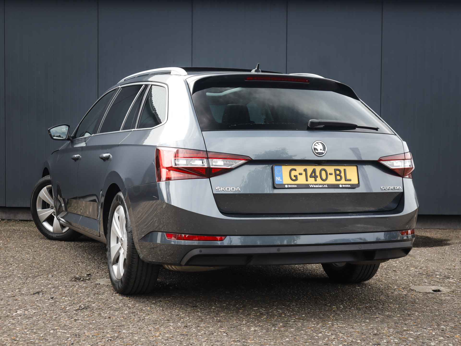 Škoda Superb Combi 1.5 TSI ACT Ambition Business (150 PK) 1e-Eig, Skoda-Dealer-Onderh, 12-Mnd-BOVAG, NL-Auto, Navigatie/Apple-Carplay/Android-Auto, Airco, Panorama, Cruisecontrol, Achteruitrijcamera, Parkeersensoren, DAB, Licht-Zicht-Pakket, Elek.-Achterklep, Lm-Velgen-17Inch, Privacy-Glas - 38/41