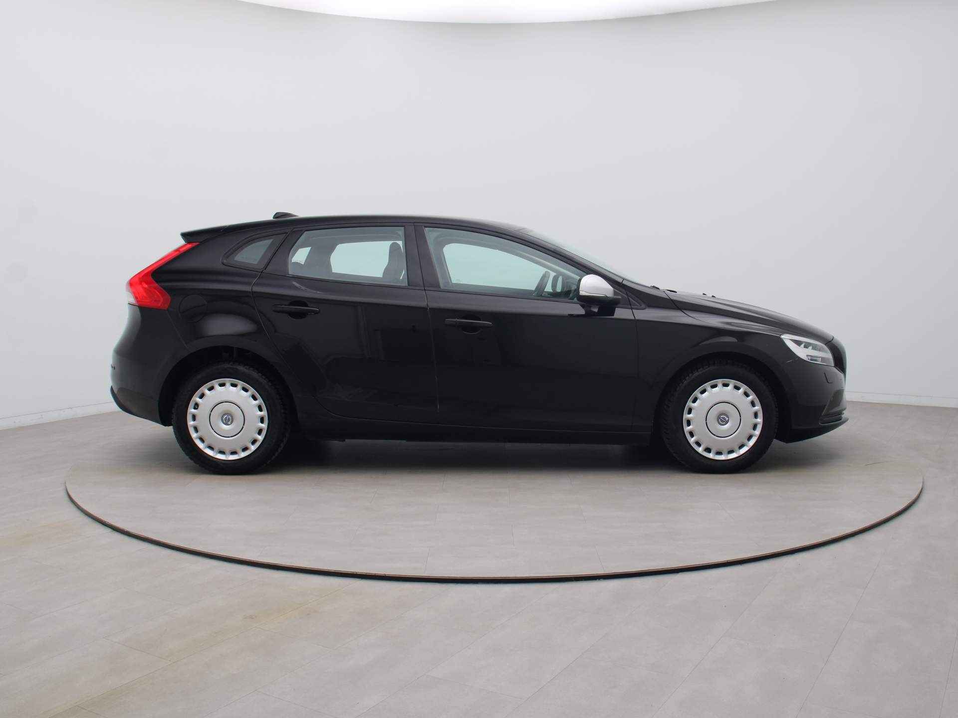 Volvo V40 120pk 2.0 D2 Nordic+ Climate control | Navig | Trekhaak - 25/34