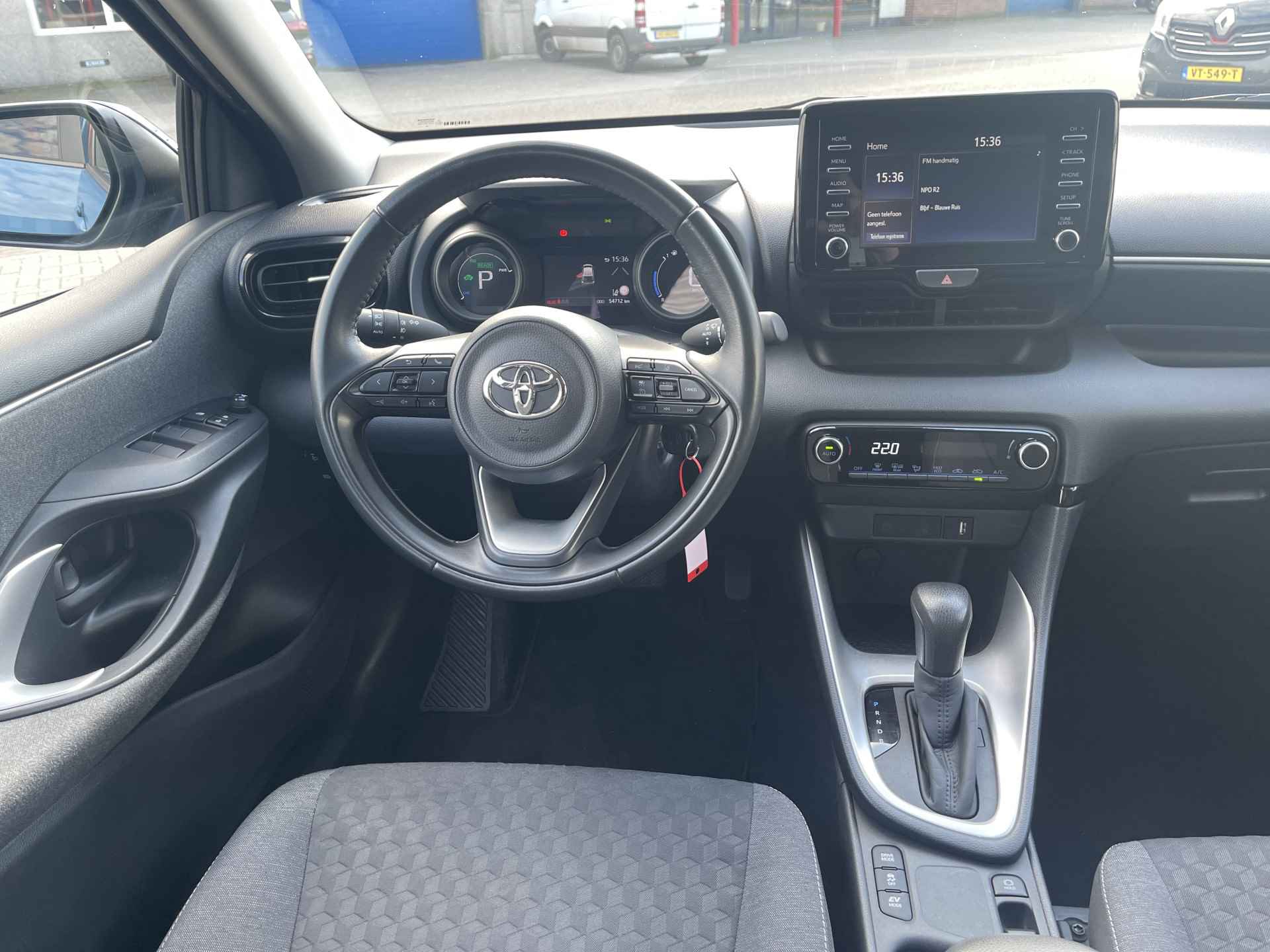 Toyota Yaris 1.5 Hybrid Dynamic Full Led Koplampen / Apple/Android Carplay / Camera / Cruise Control / Grootlicht Assistent - 20/25