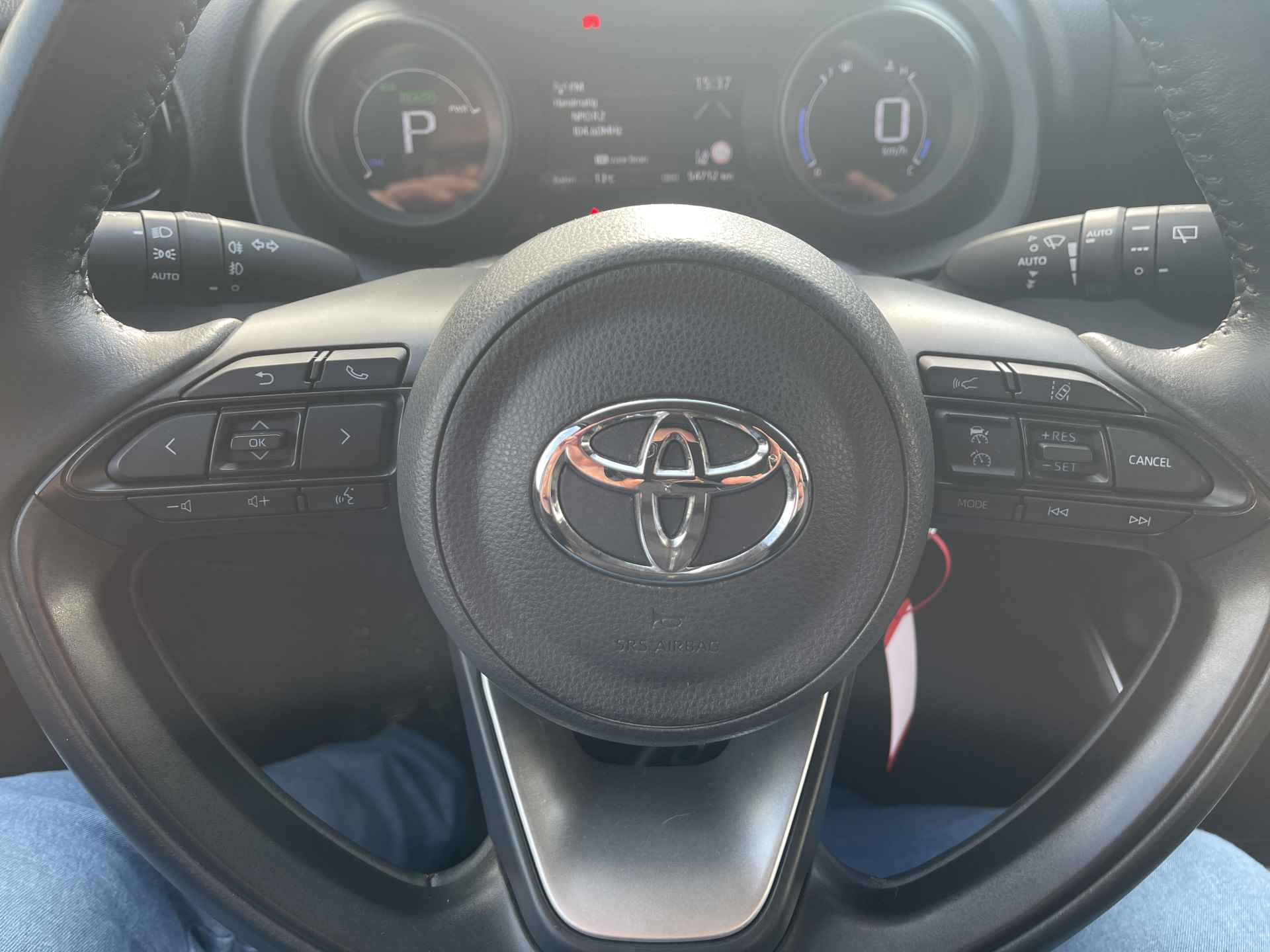 Toyota Yaris 1.5 Hybrid Dynamic Full Led Koplampen / Apple/Android Carplay / Camera / Cruise Control / Grootlicht Assistent - 22/25