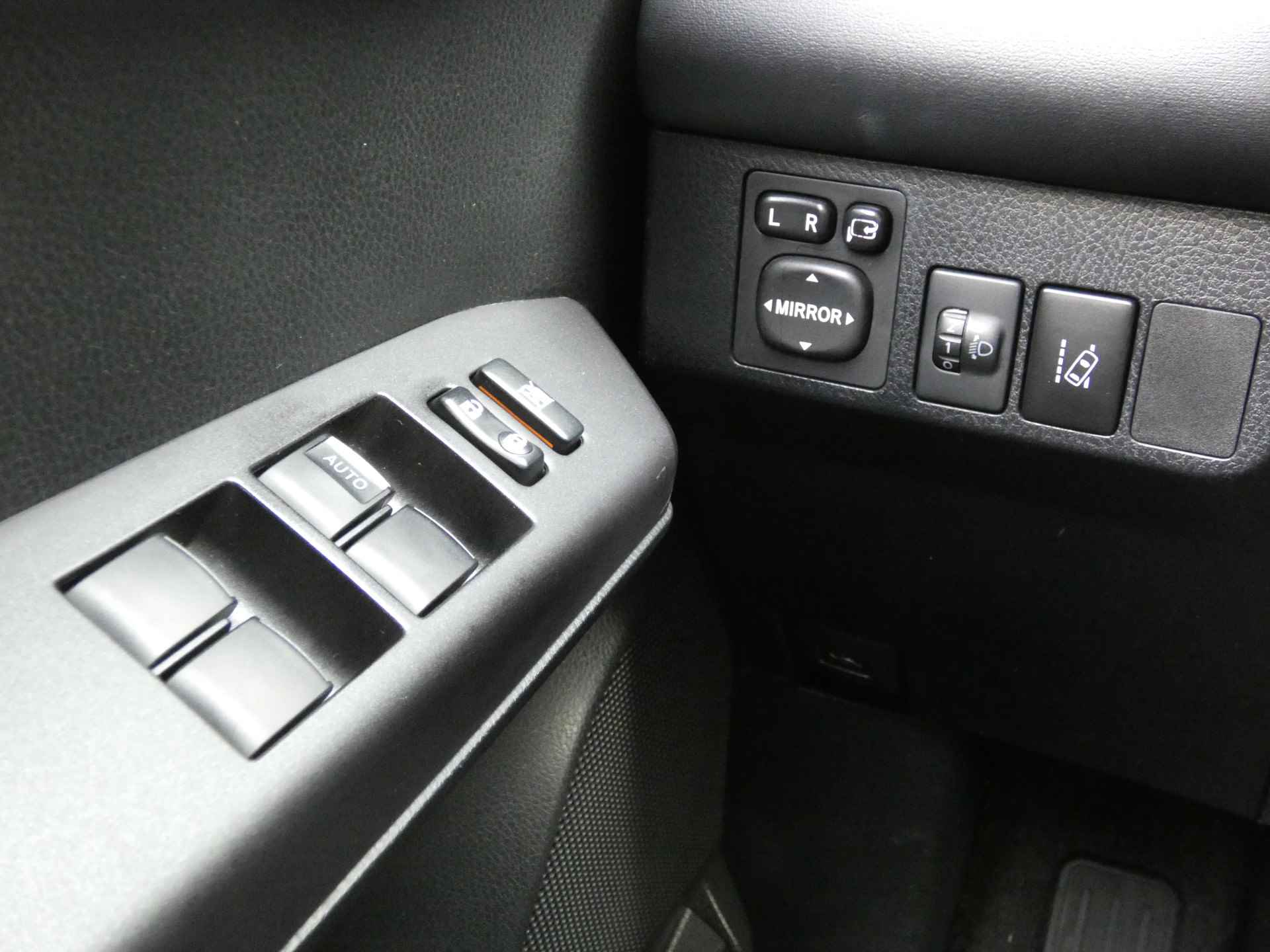 Toyota RAV4 2.5 Hybrid Energy Automaat | Parkeercamera | Navigatie | - 26/49