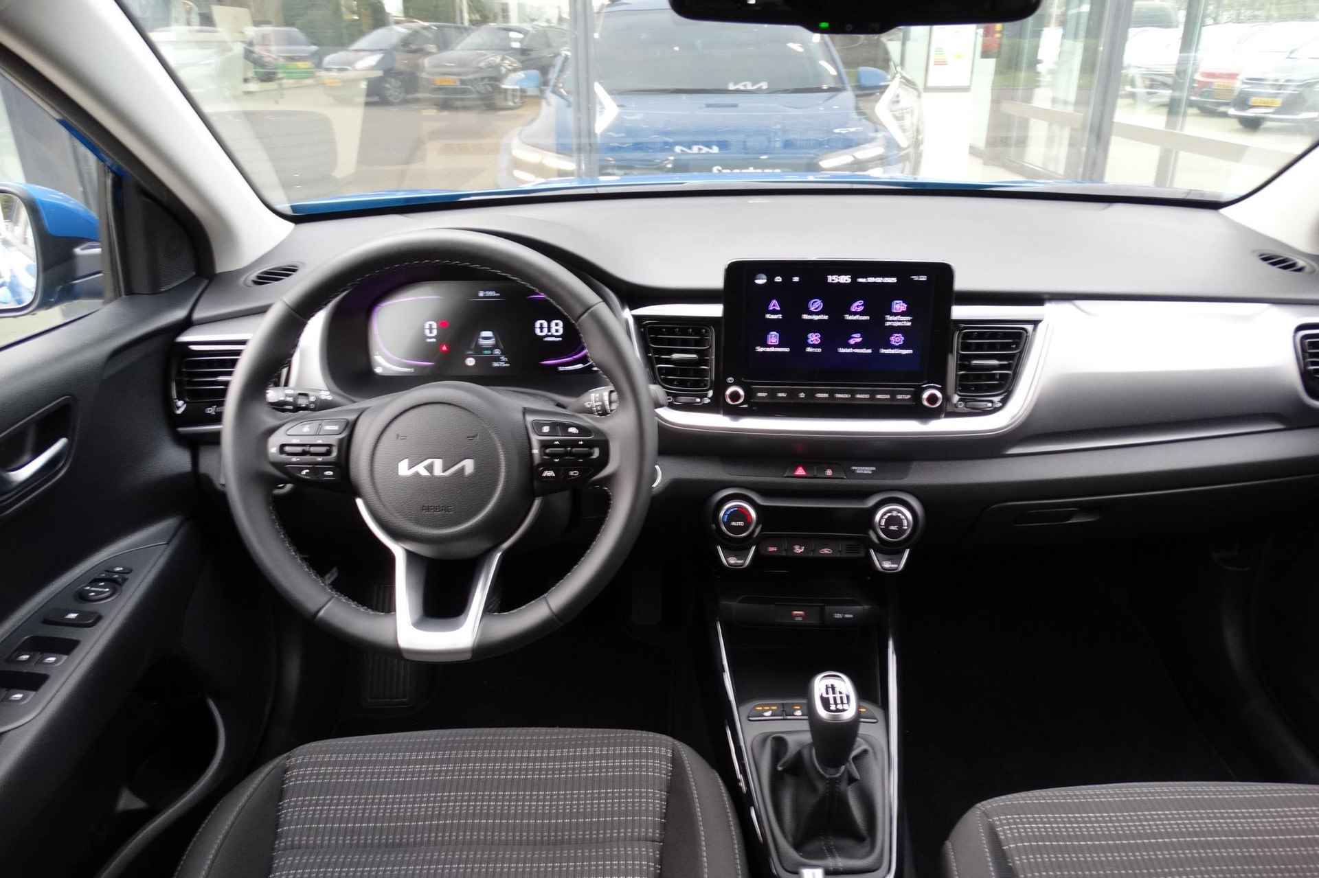 Kia Stonic 1.0 T-GDi MHEV DynamicPlusLine | Stoel- en stuurverwarming | Keyless | Achteruitrijcamera | Rijstrookbegeleiding | Parkeersensoren Achter | 16" LM velgen | Climatronic | Privacy Glass | CarPlay | - 14/33