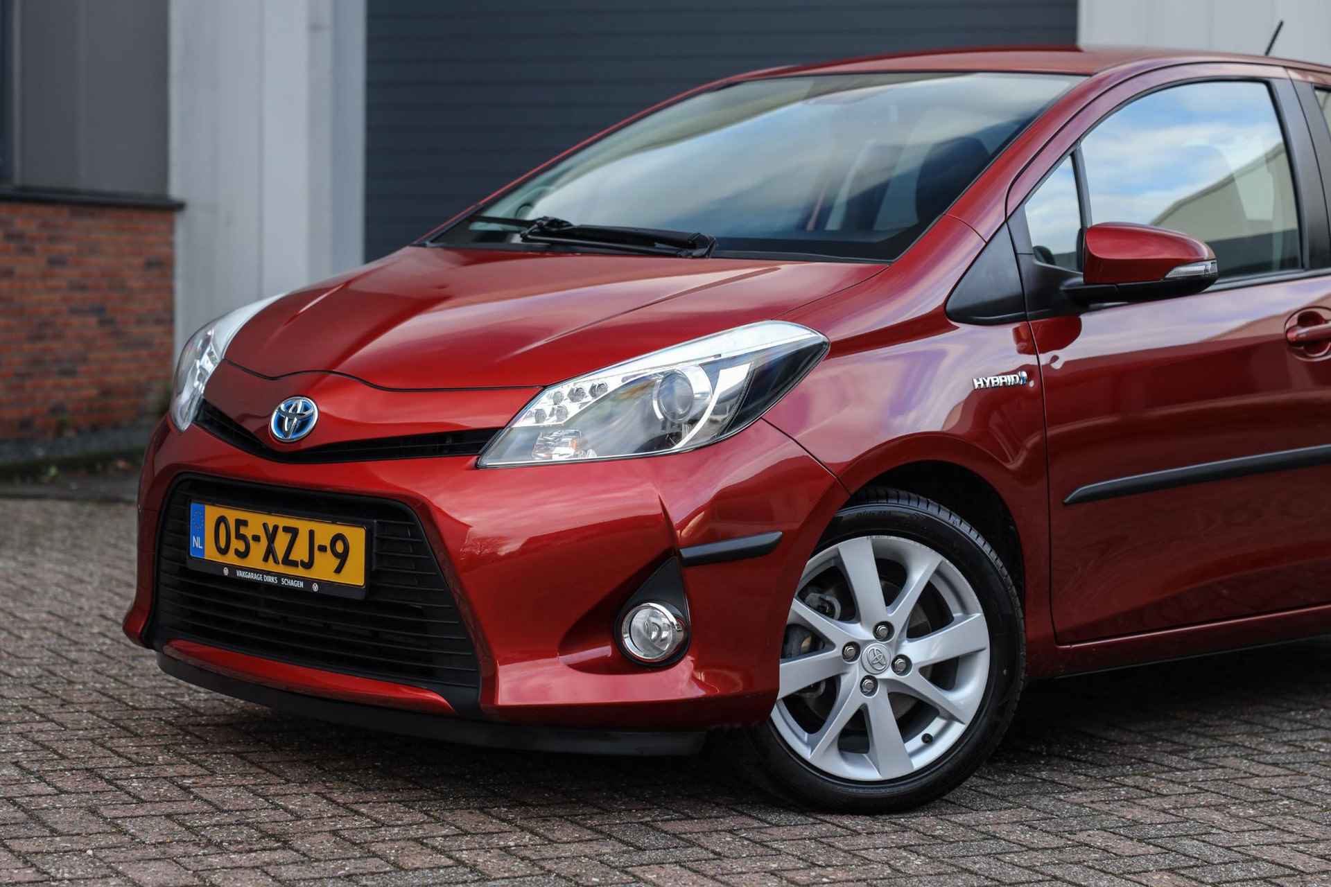 Toyota Yaris 1.5 Hybrid Dynamic ✅ Camera ✅ Navi ✅ Clima - 6/34