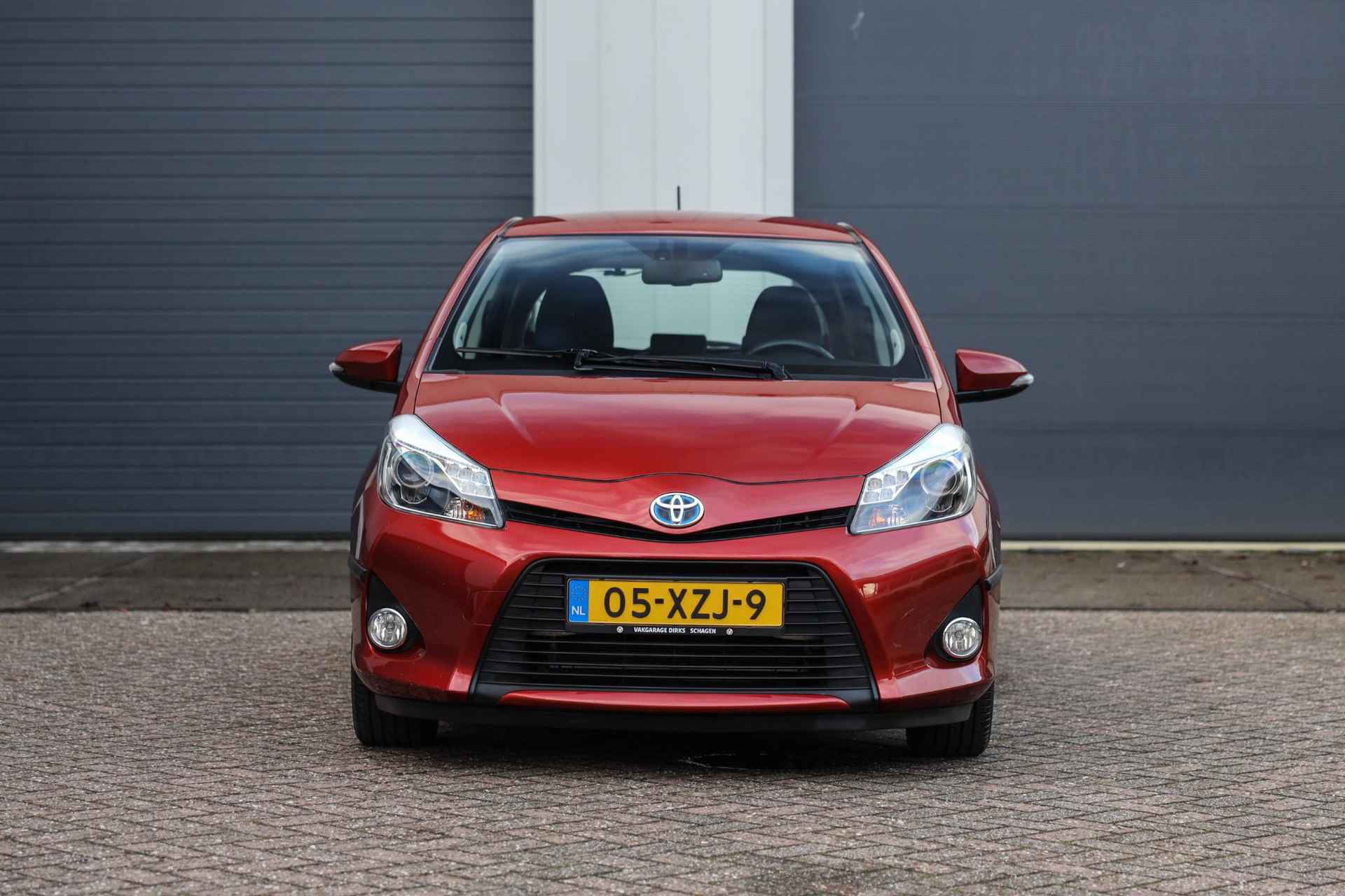 Toyota Yaris 1.5 Hybrid Dynamic ✅ Camera ✅ Navi ✅ Clima - 14/34